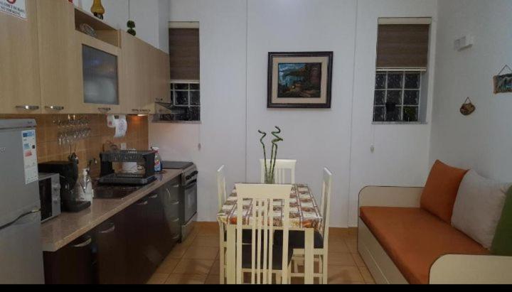 Tonis Apartment