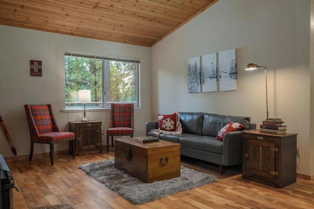 Cozy Cabin in Arnold - Blue Lake Springs view 3