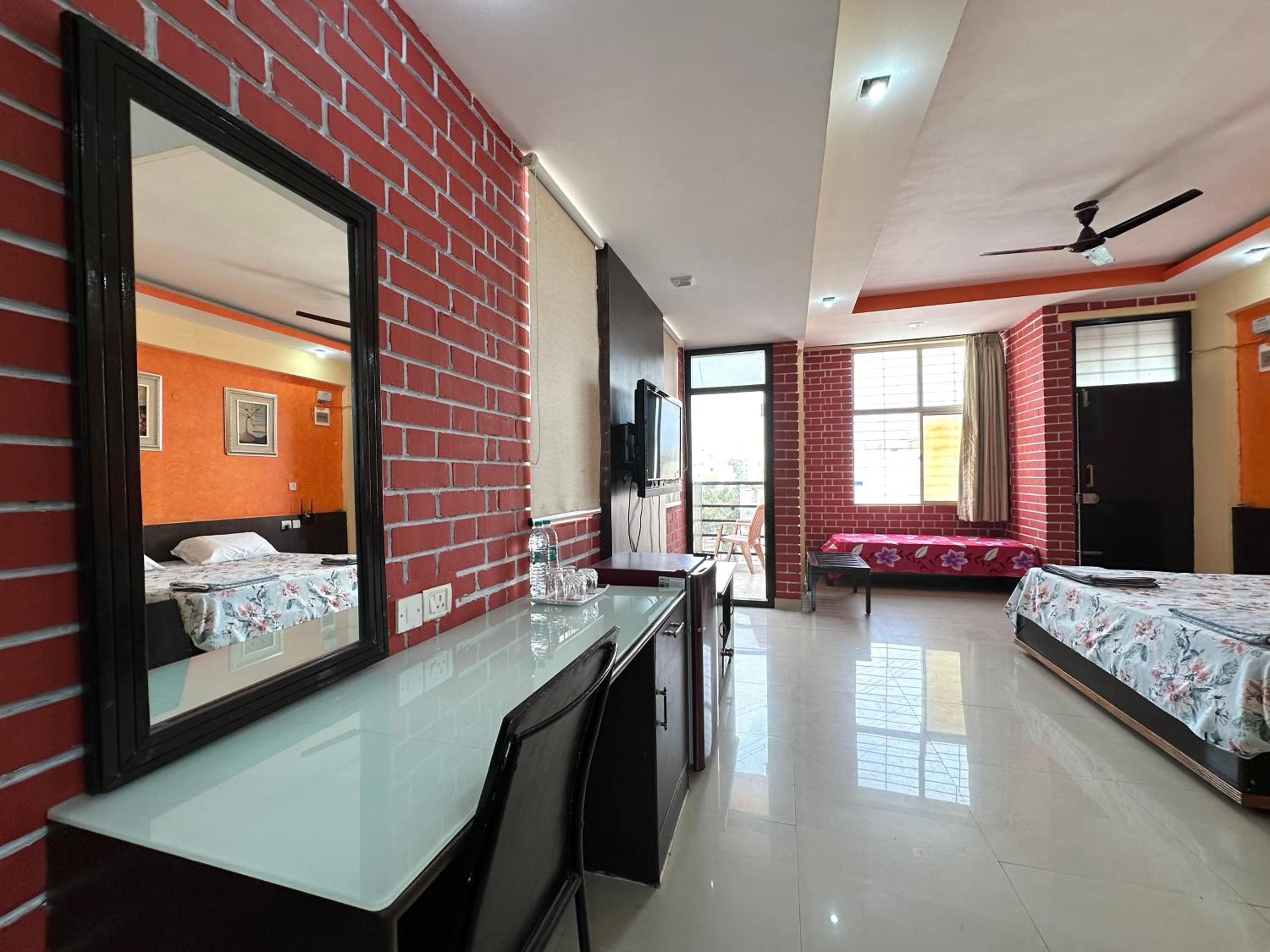 Fernandes Complex view 5
