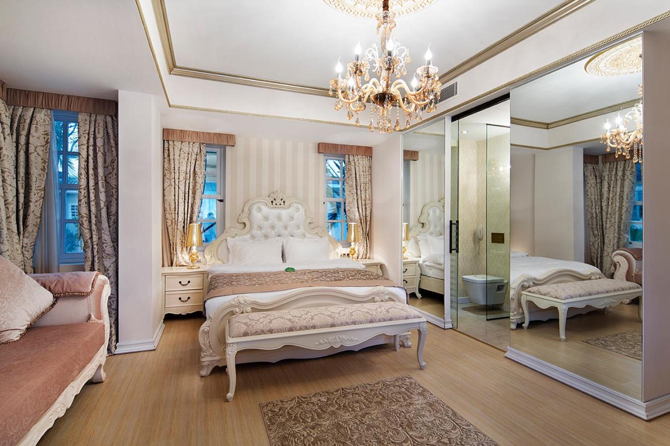 Elegance East Hotel - Image 79