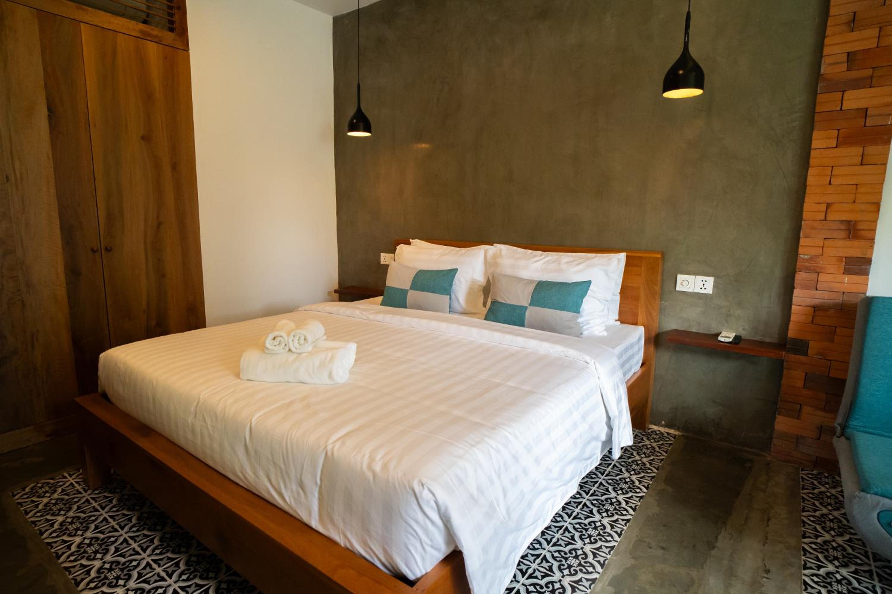 Nest-Private House Collection