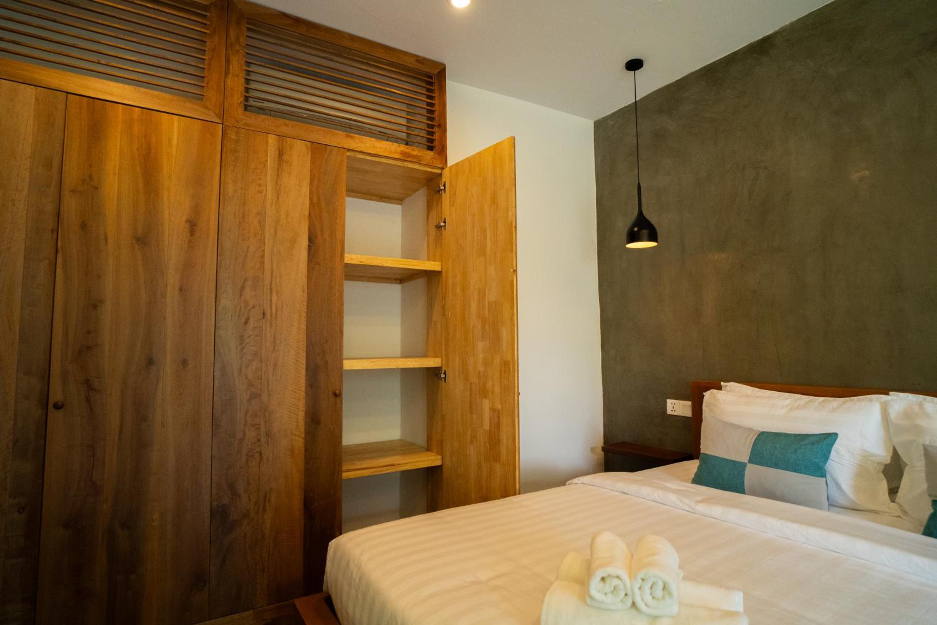 Nest-Private House Collection
