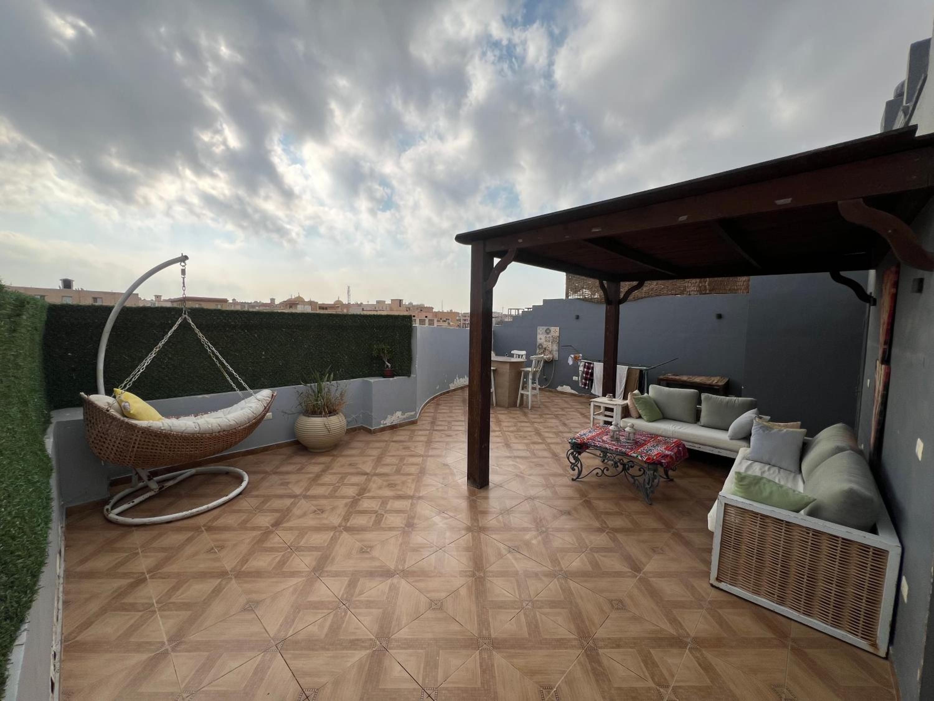 Luxurious One Bedroom Rooftop Appartment