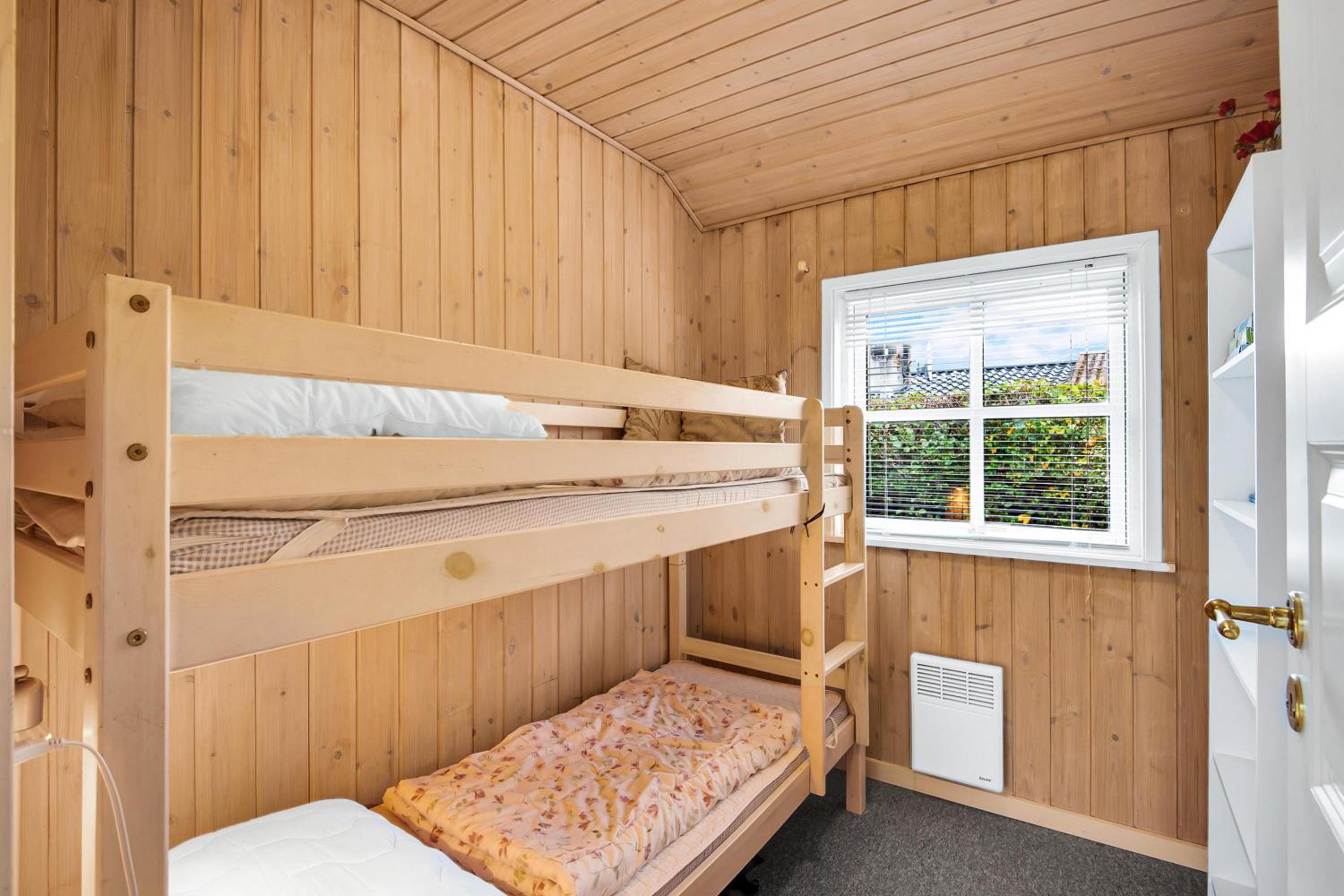 Charming Family-Friendly Holiday Home Close To Grenaa Beach And The Kattegat Centre