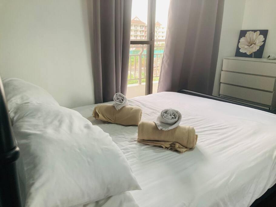 Cozy 3 Bedroom Staycation near BGC Makati Airport