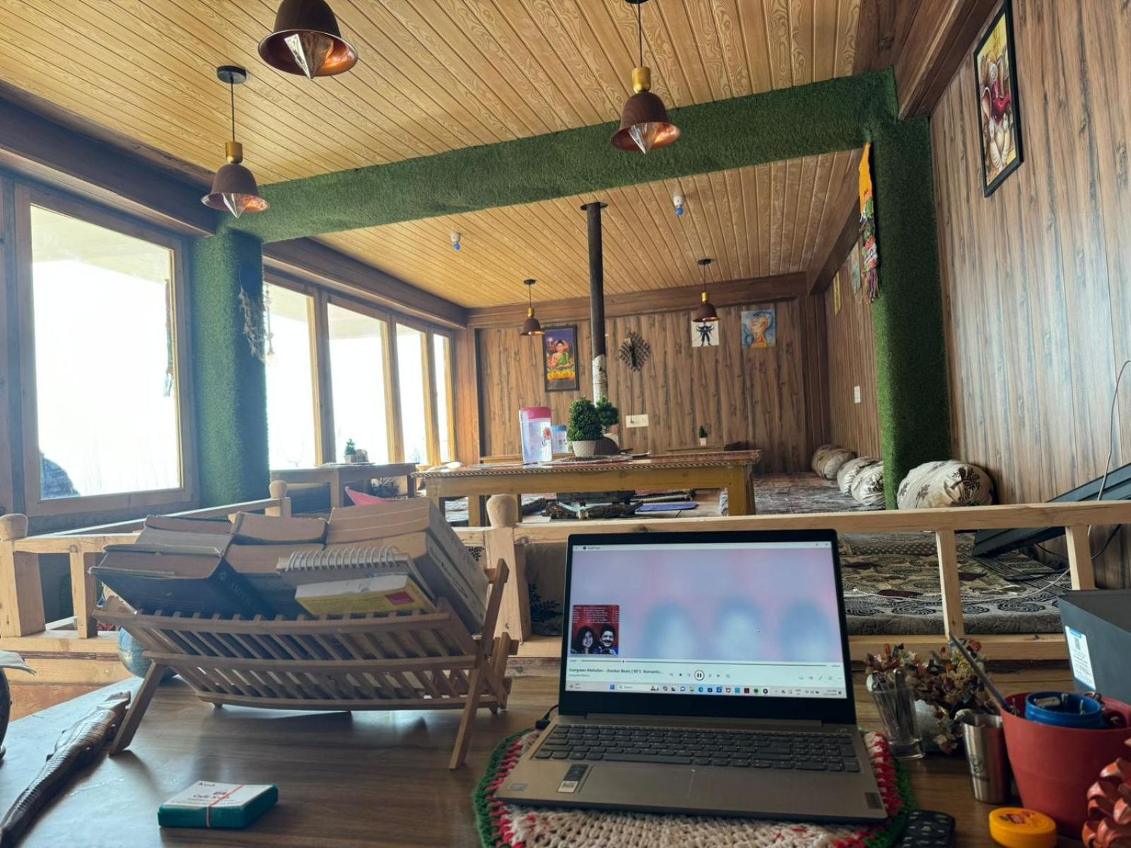 lounge