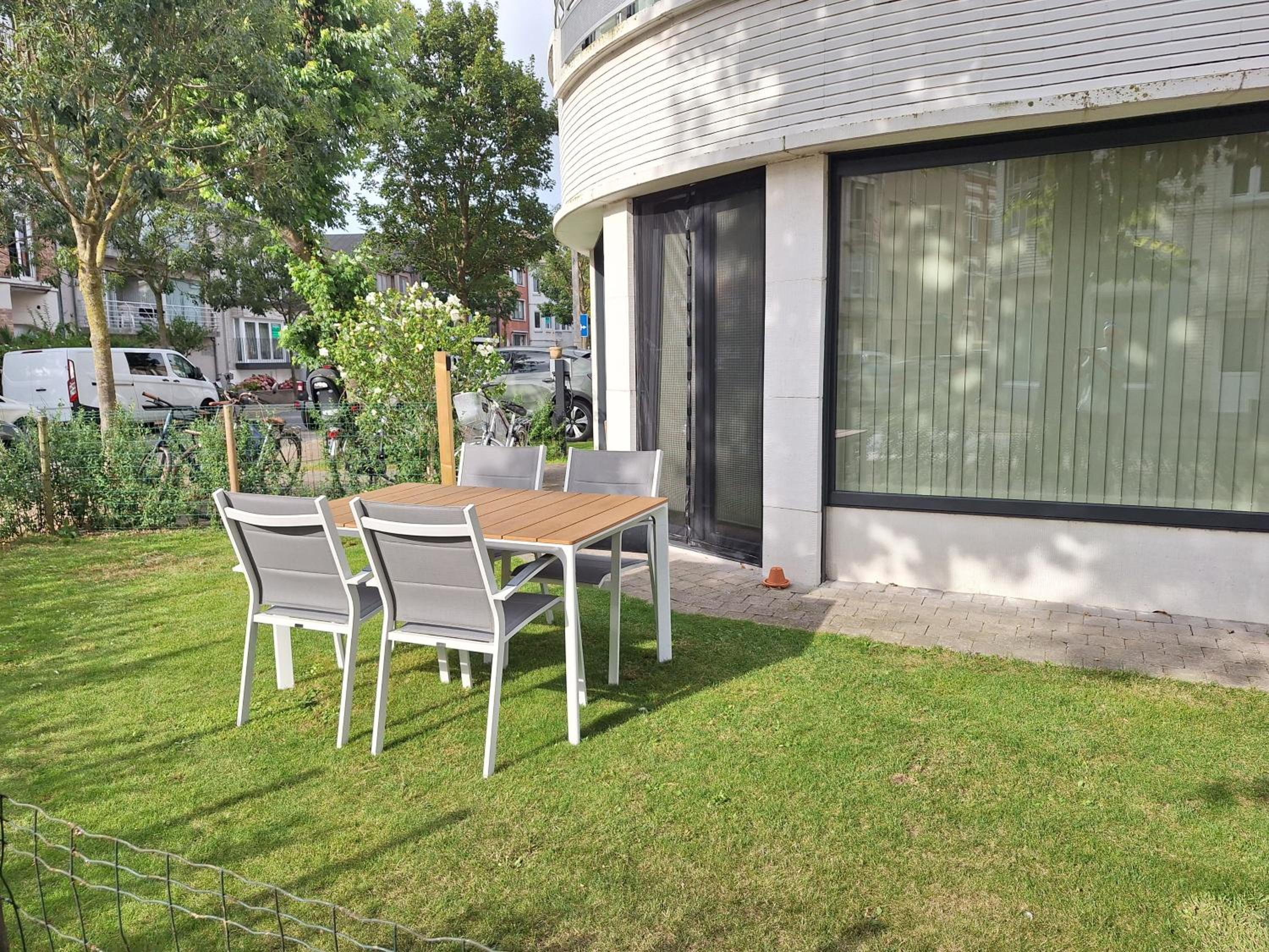 Vakantiestudio Lora met tuintje