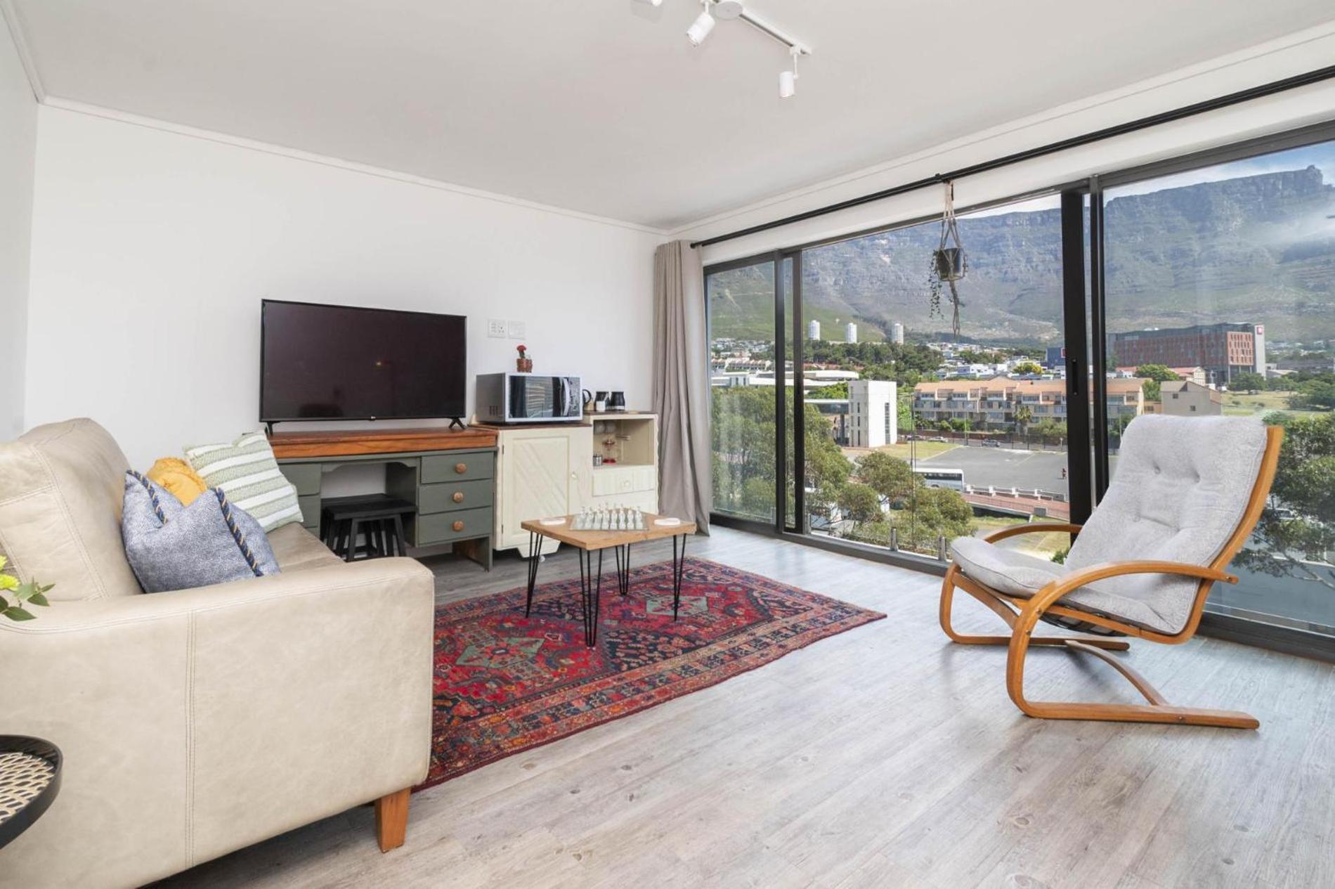 Castle Rock Apartment with Pool Mountain View view 5