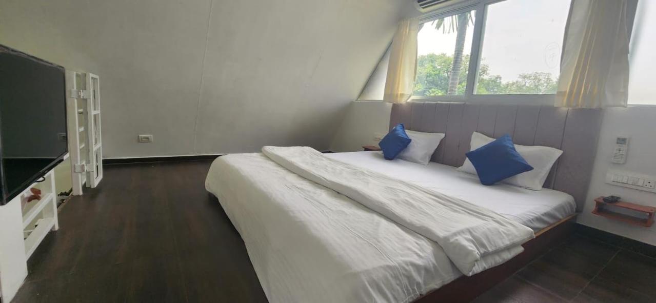 Dome Meadows Retreat