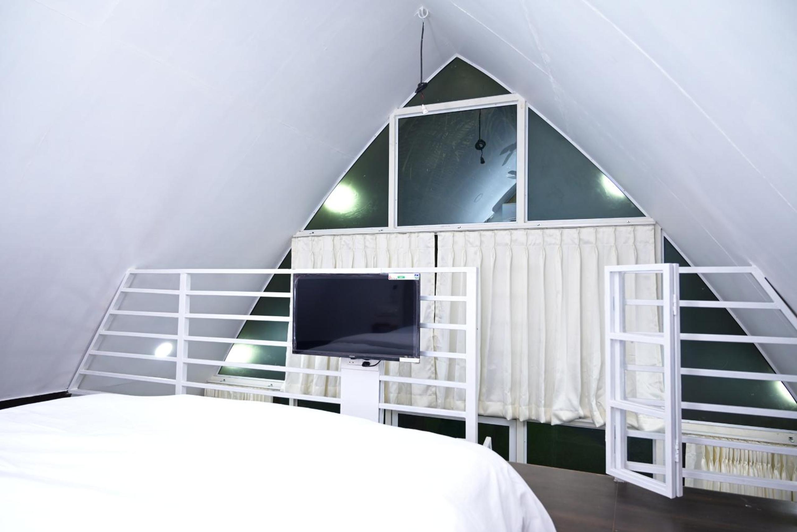 Dome Meadows Retreat