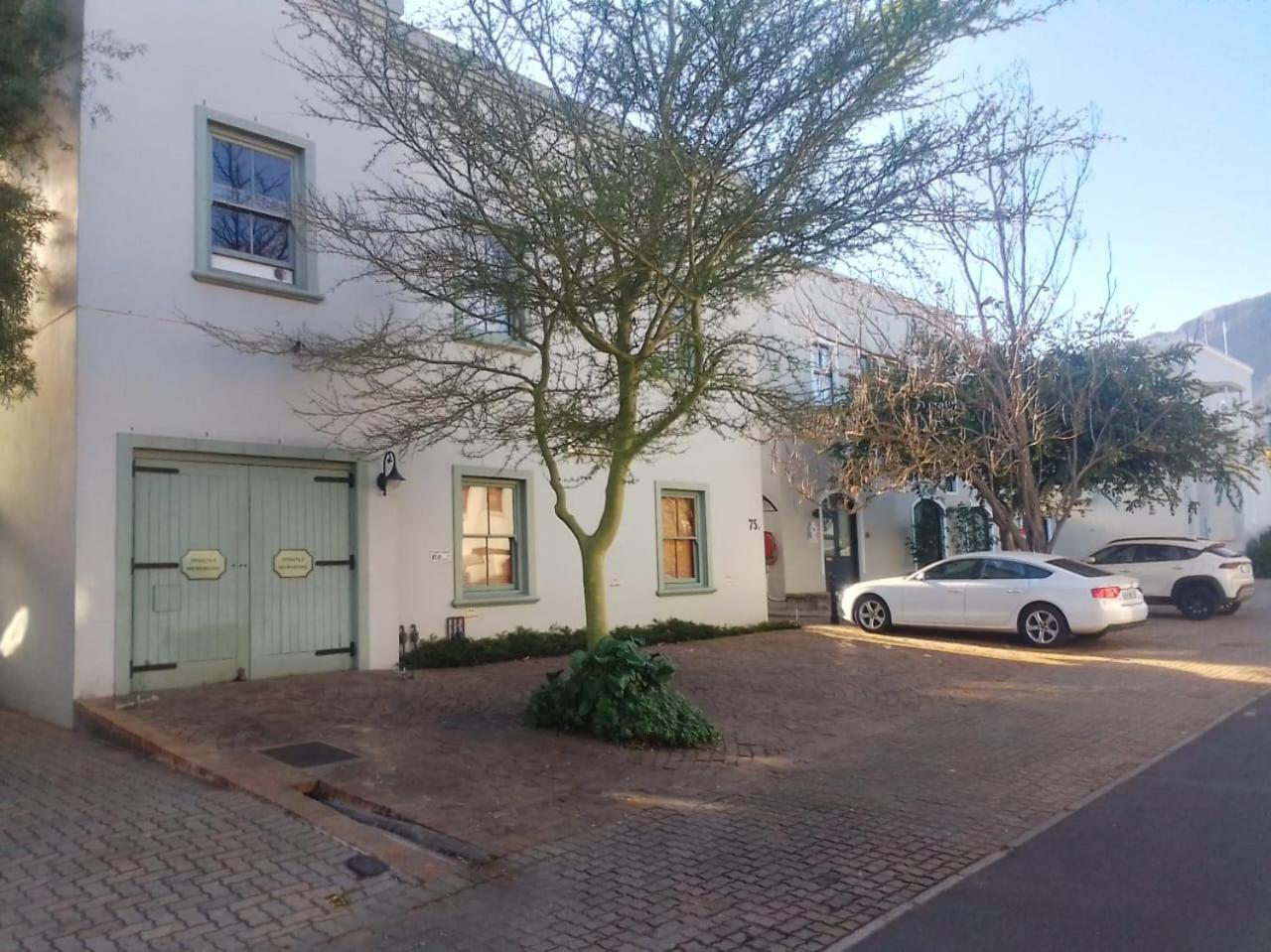Village Artisan Franschhoek view 2