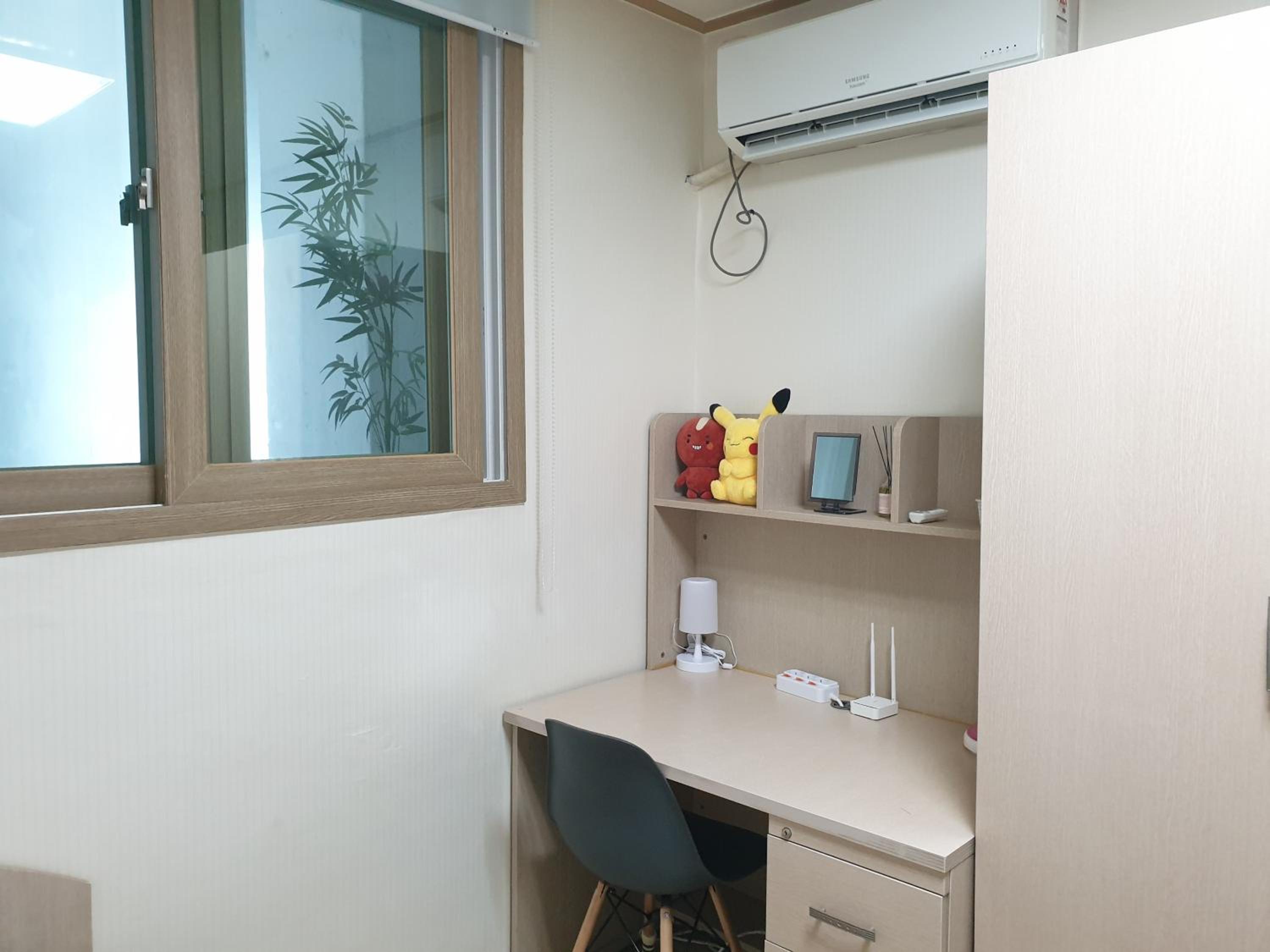 Hongdae Yeonhui Guesthouse B208