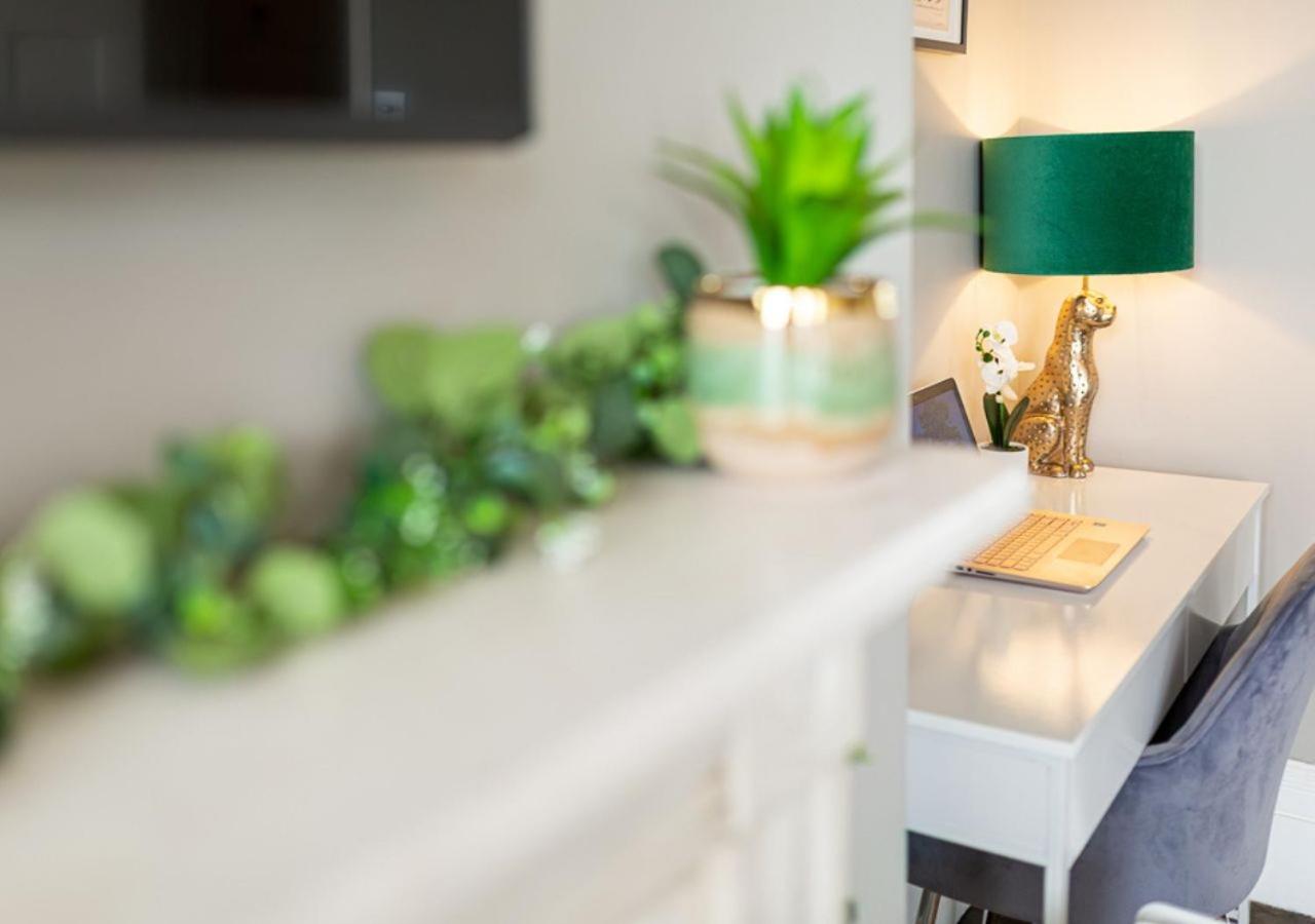 Stylish Grade II Listed Apartment: The London