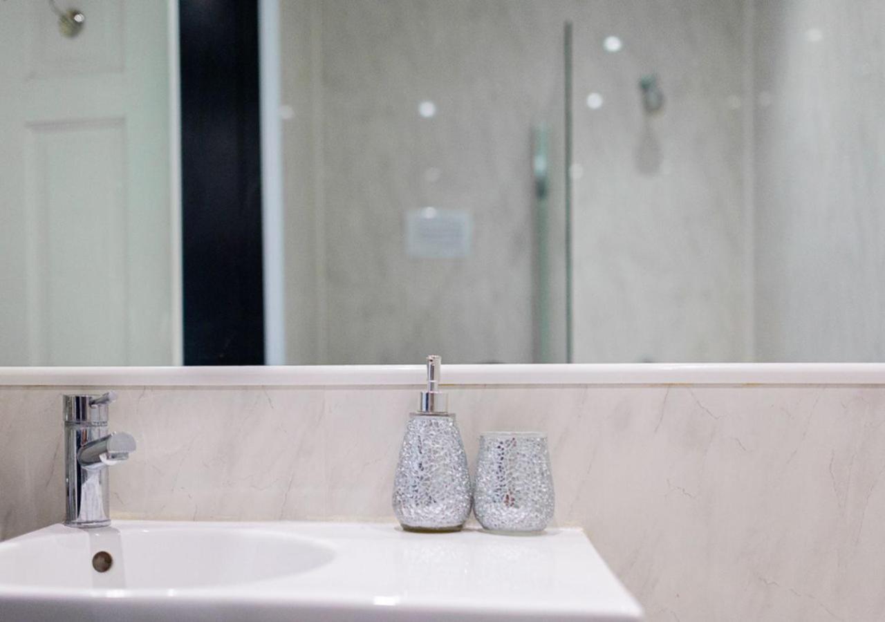 Stylish Grade II Listed Apartment: The London