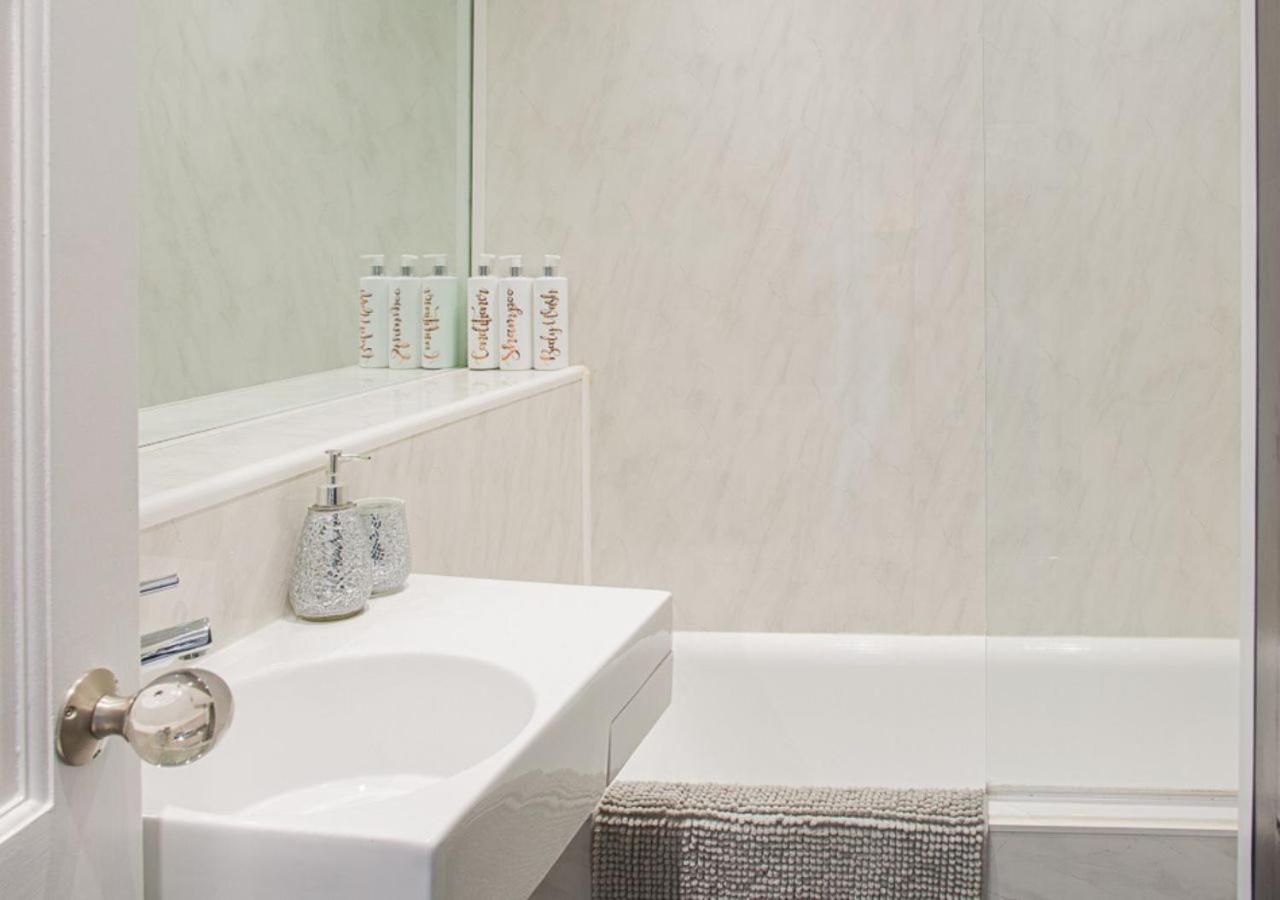Stylish Grade II Listed Apartment: The London