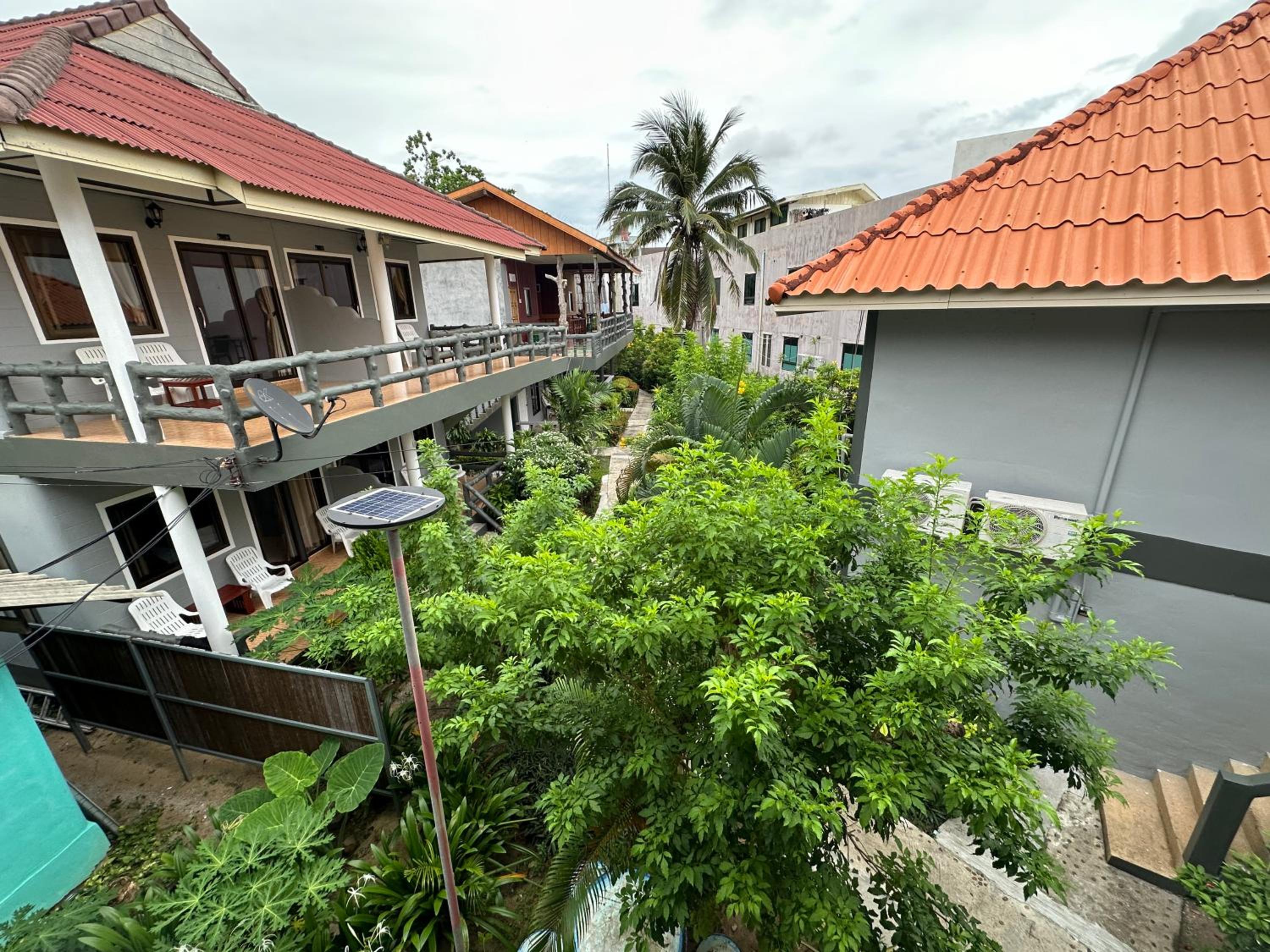 Lanta Garden Home