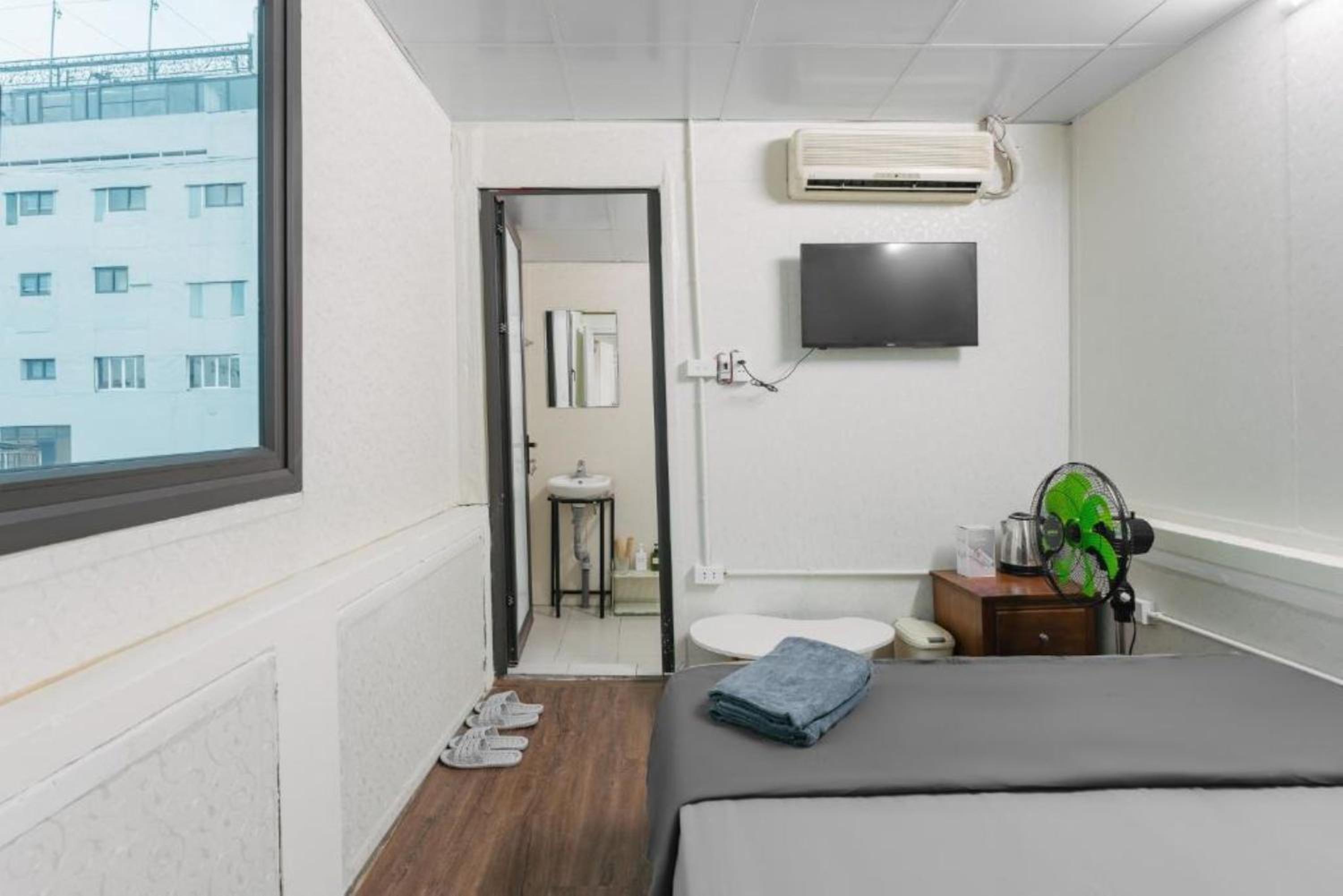 Bridgo Homestay - by Hoan Kiem lake side