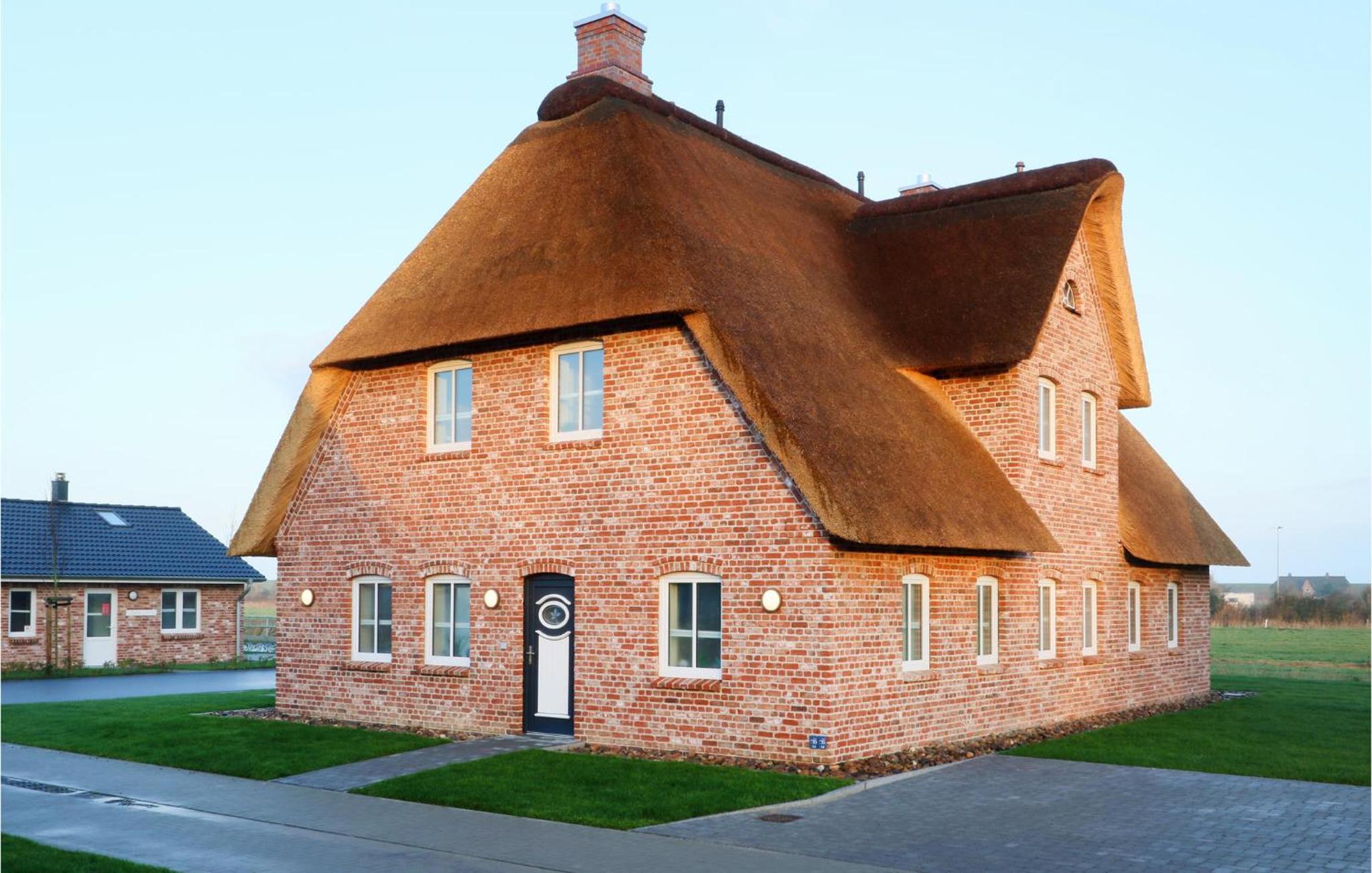 Amazing Home In Dagebüll With Sauna