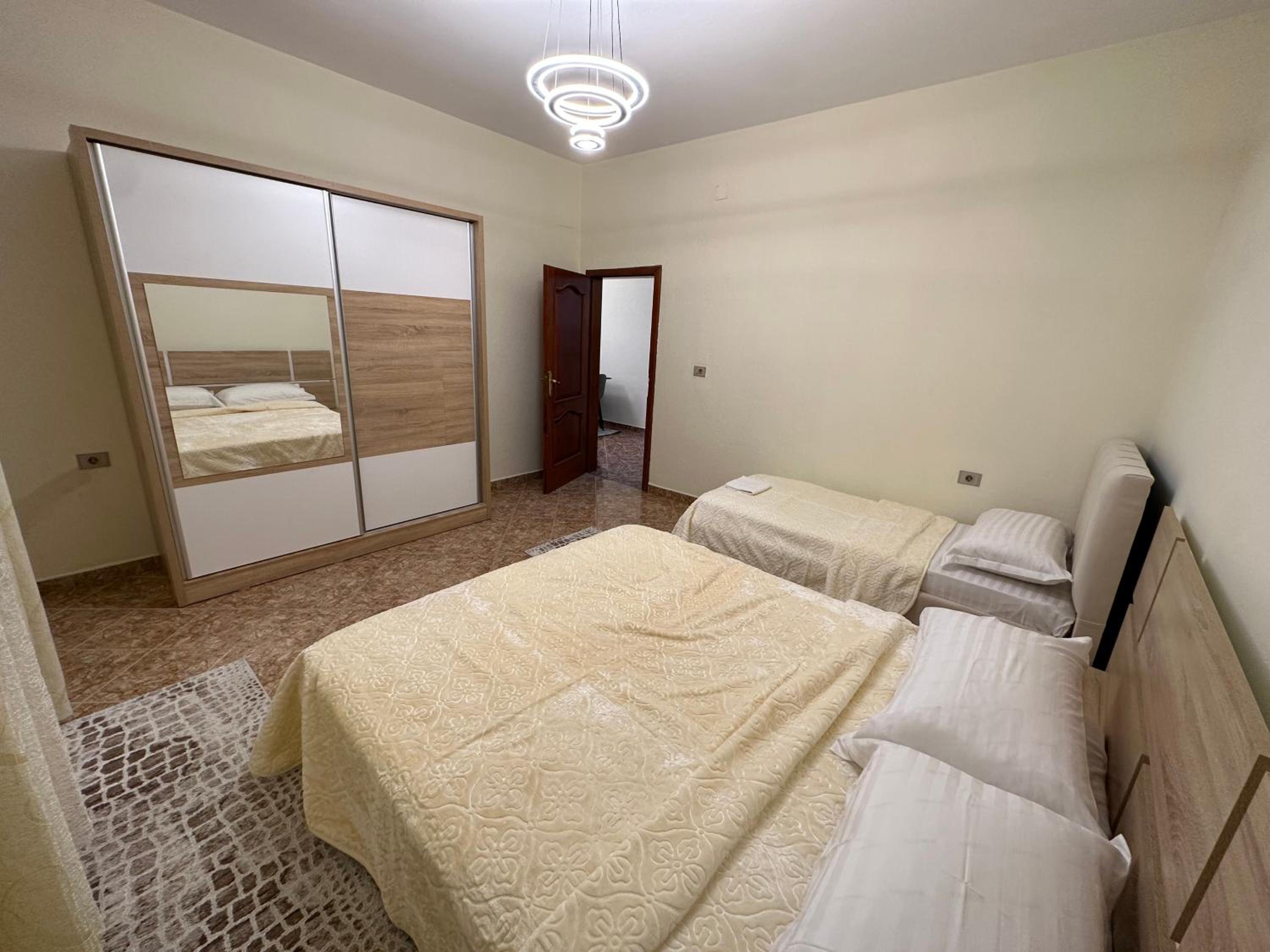 Mandi Apartament
