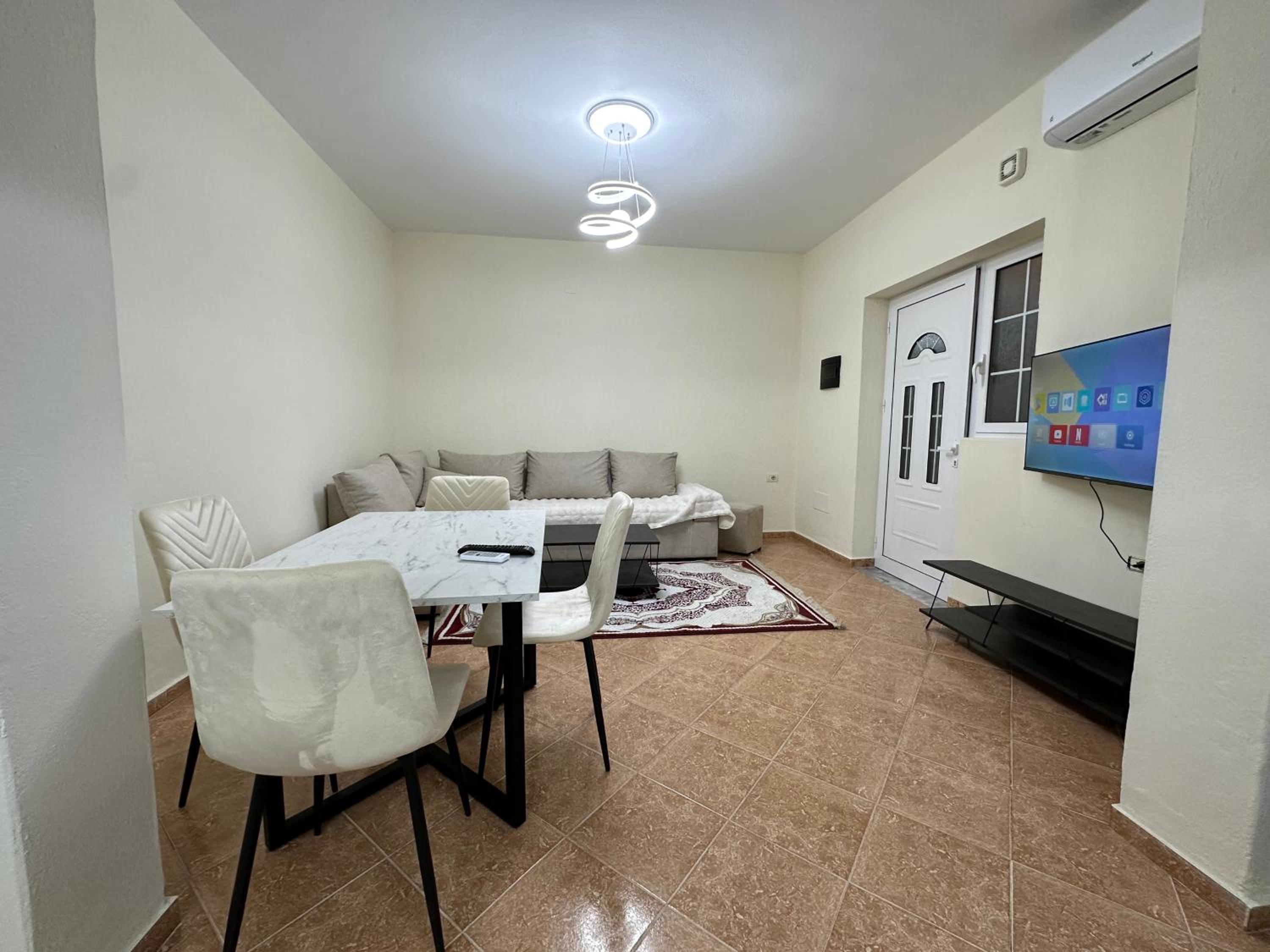 Mandi Apartament