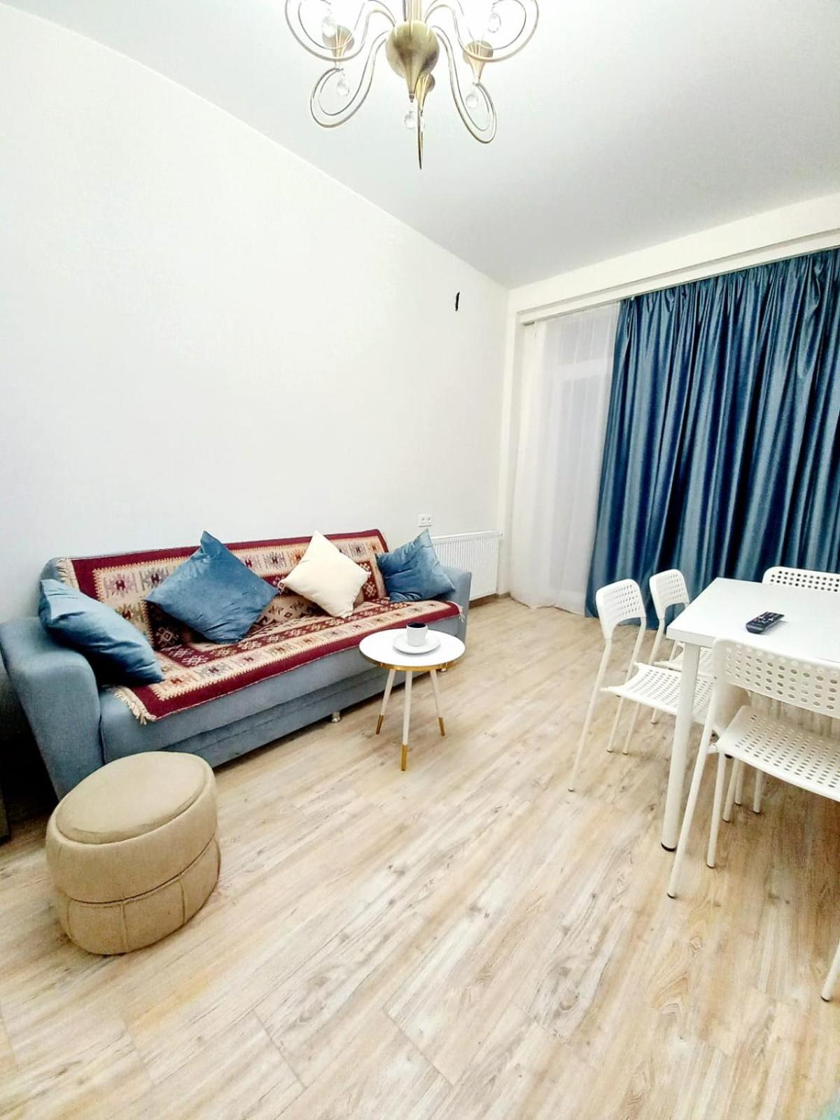 Apart Hottel Akhmeteli view 3