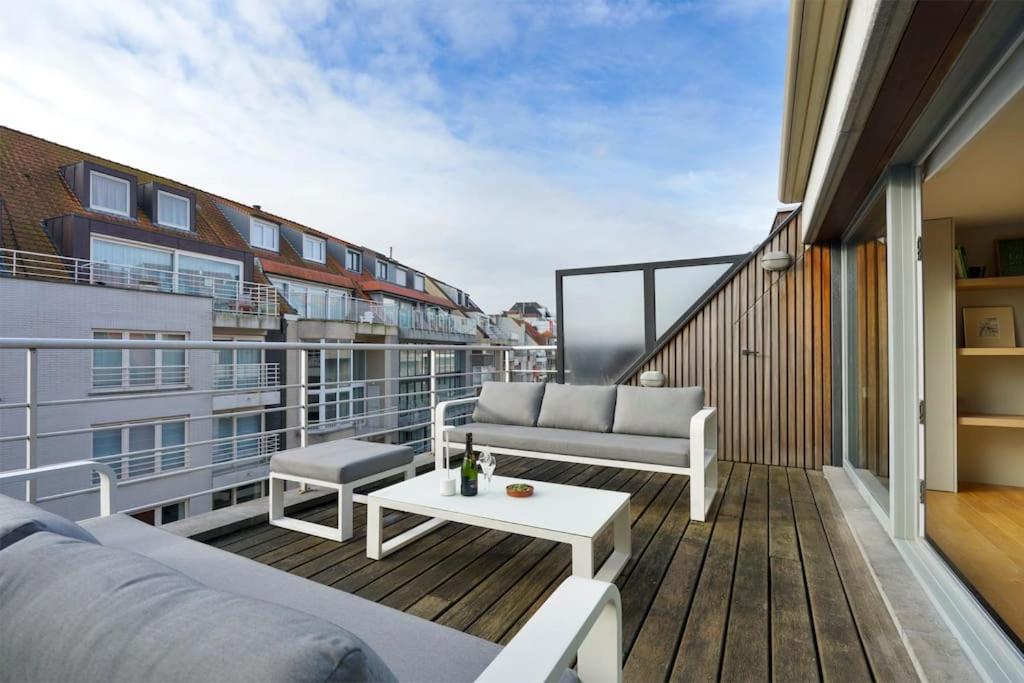 The Coastal Duplex and Free Parking