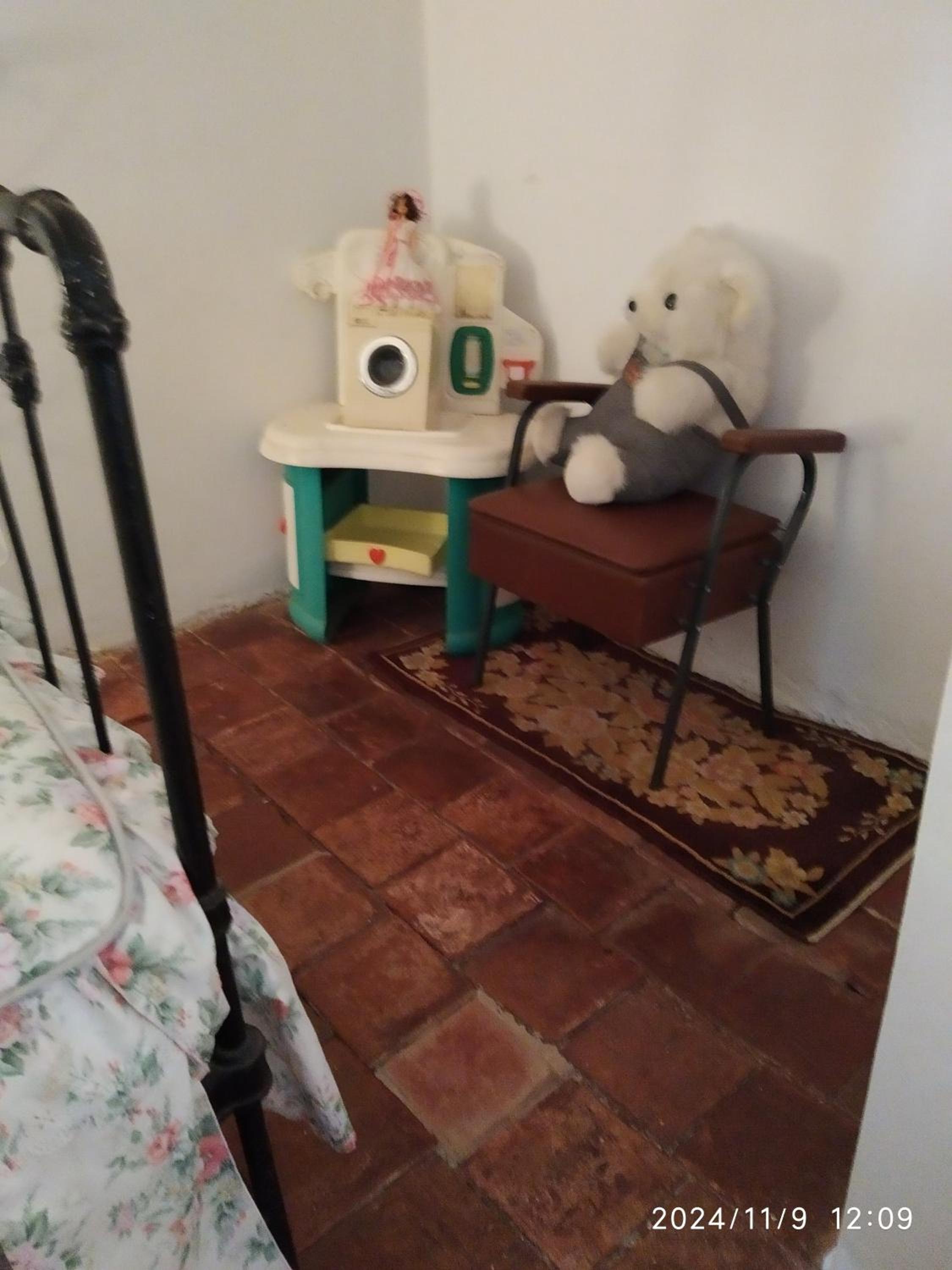 Photo 9