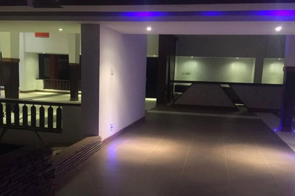 BeachFront 2 bedroom Apartment with WiFi&Netflix view 2