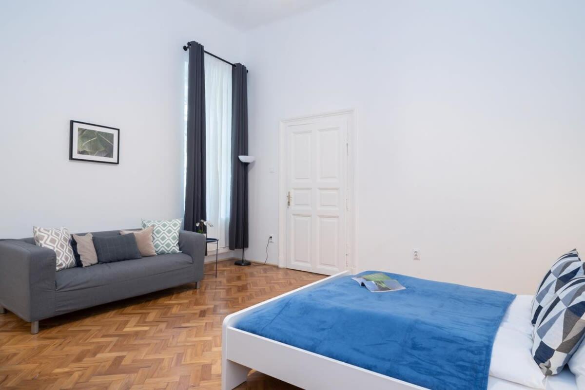 Comfortable Central and Quiet apartment