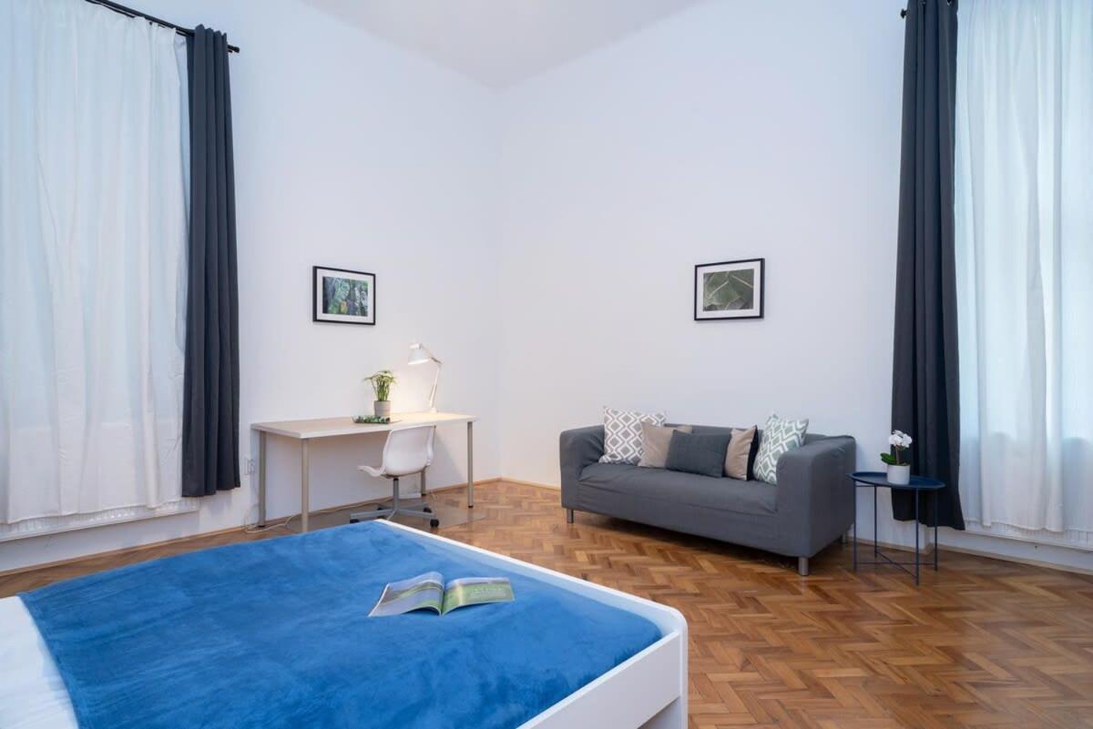 Comfortable Central and Quiet apartment