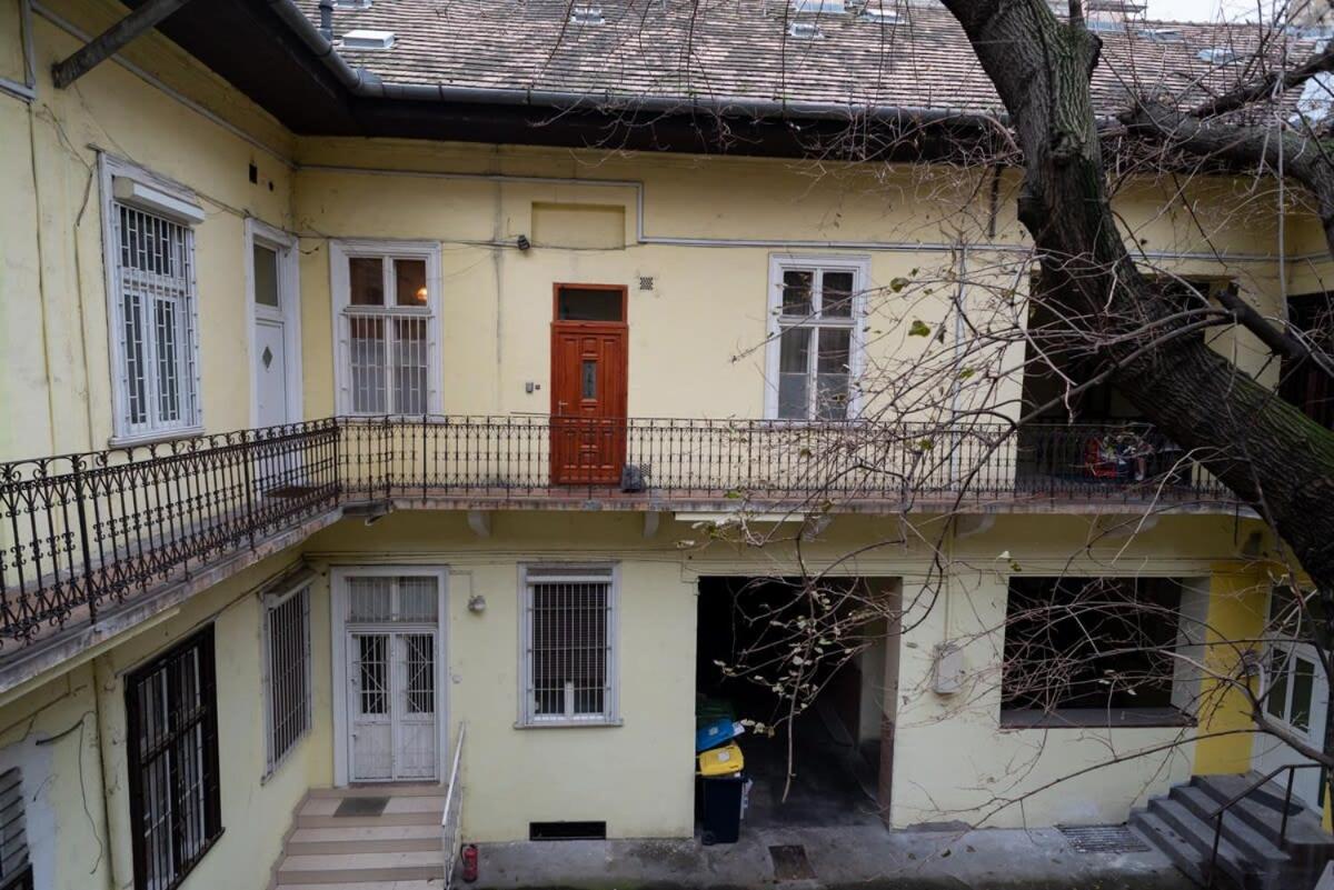 Comfortable Central and Quiet apartment