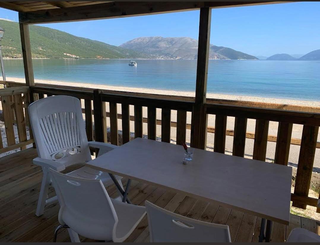 Camping Karavomilos