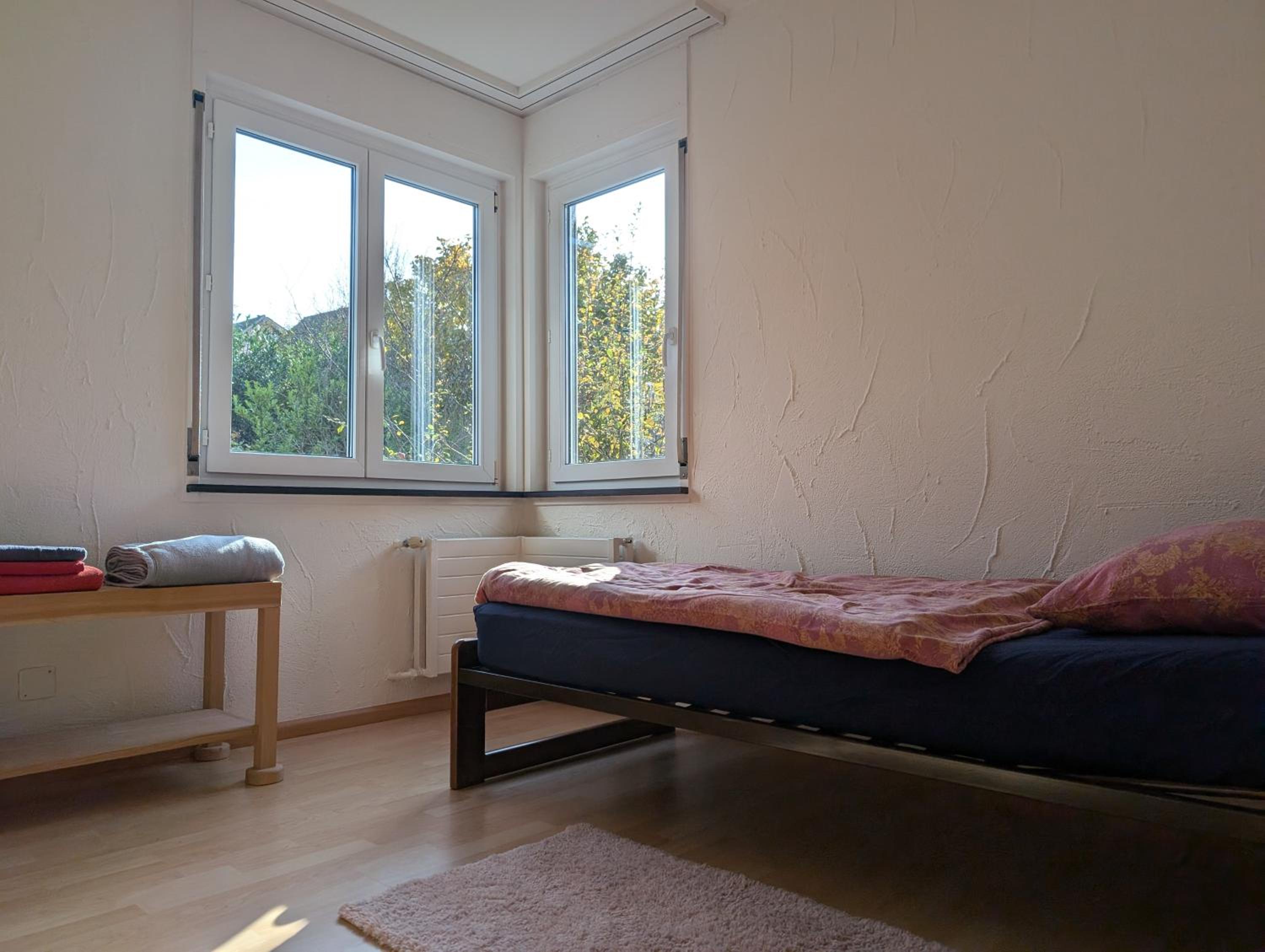Stilvolles Privatzimmer im Einfamilienhaus nahe Basel