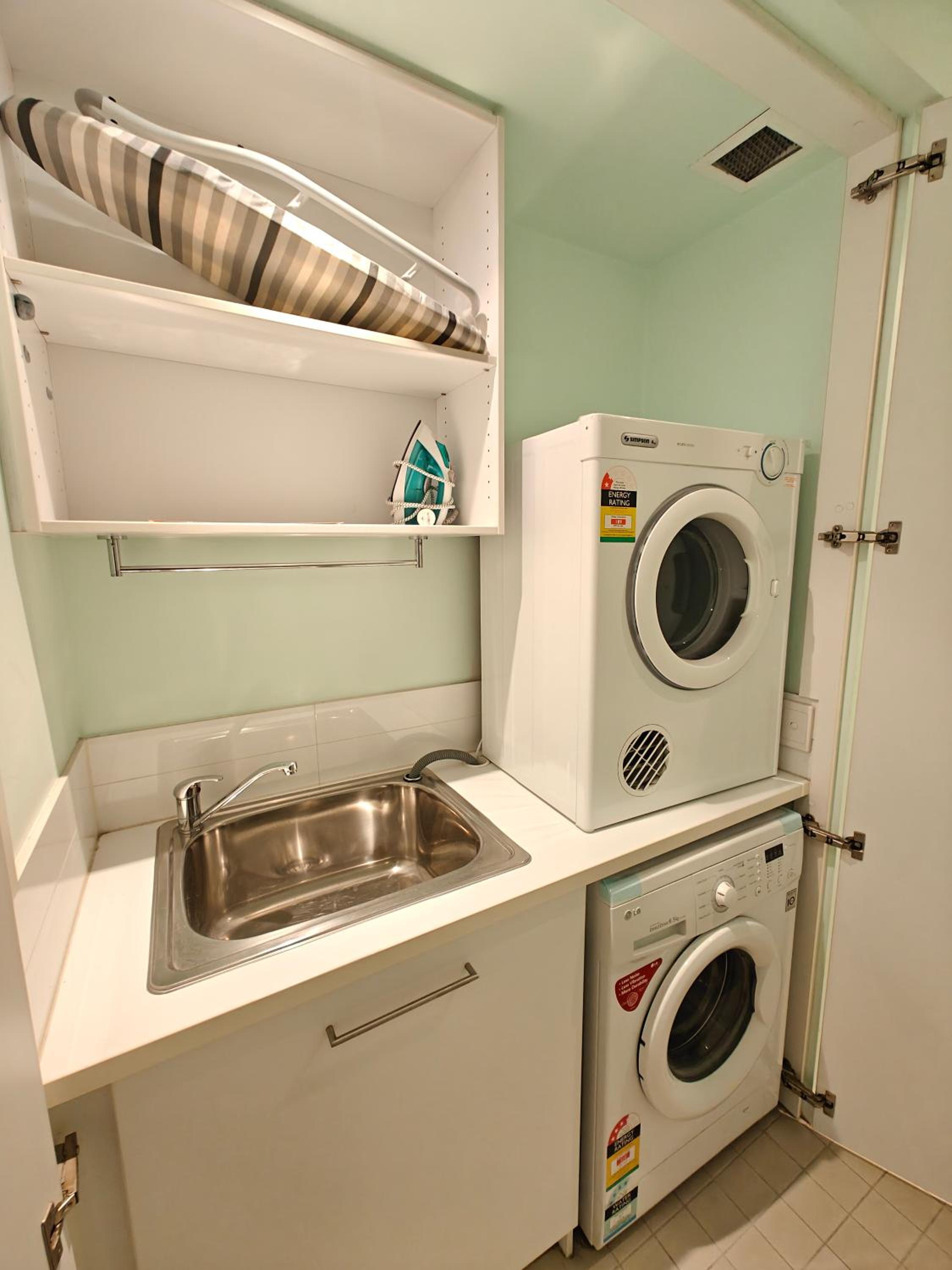 Luxury 2BR apartment in the heart of CBD