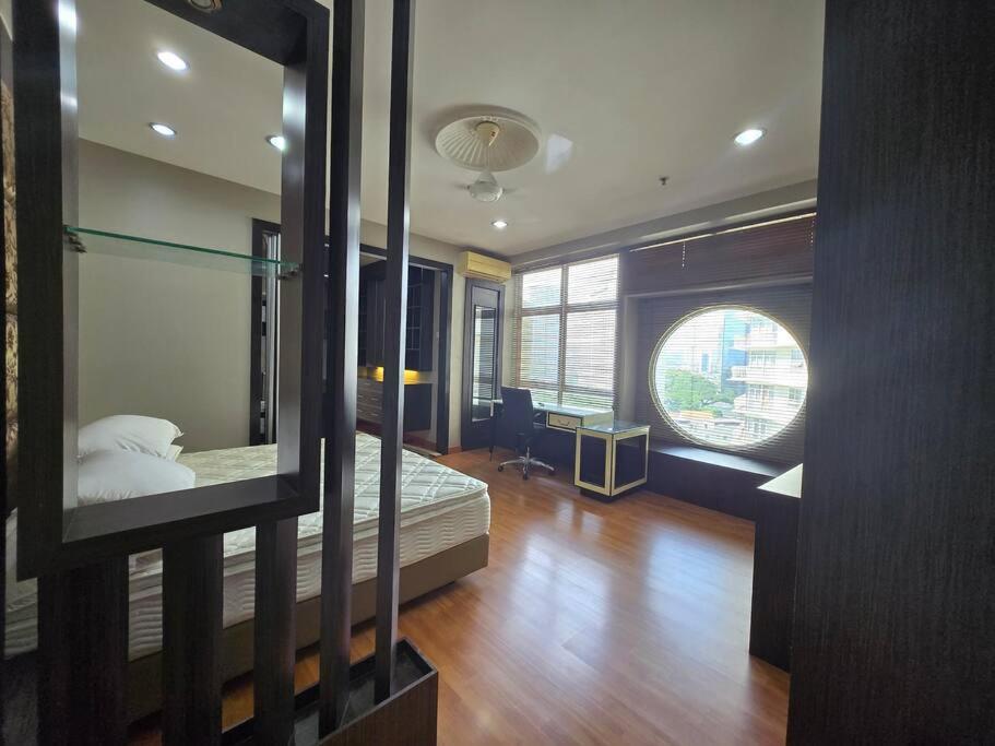 YSP Your SuPer, KLCC 2 bathrooms Apartment