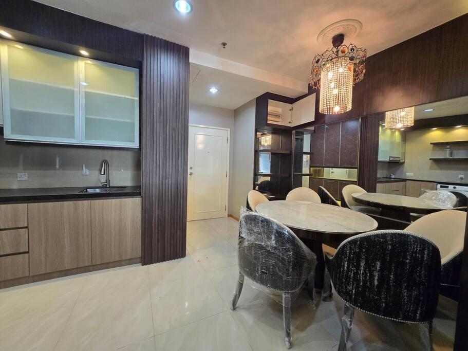 YSP Your SuPer, KLCC 2 bathrooms Apartment