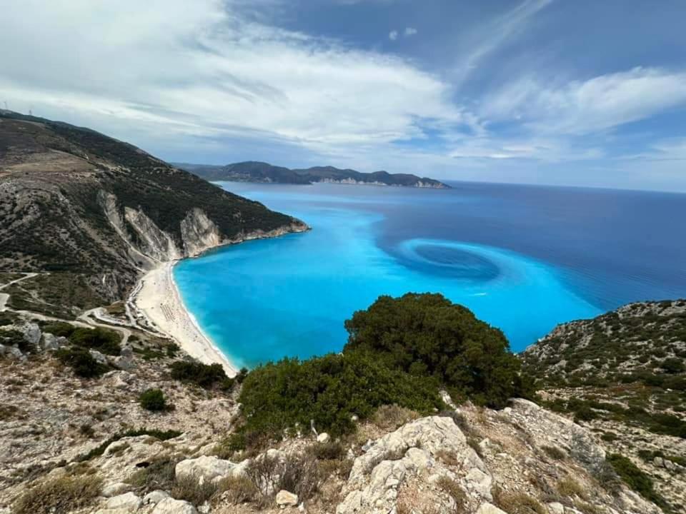 Camping Karavomilos