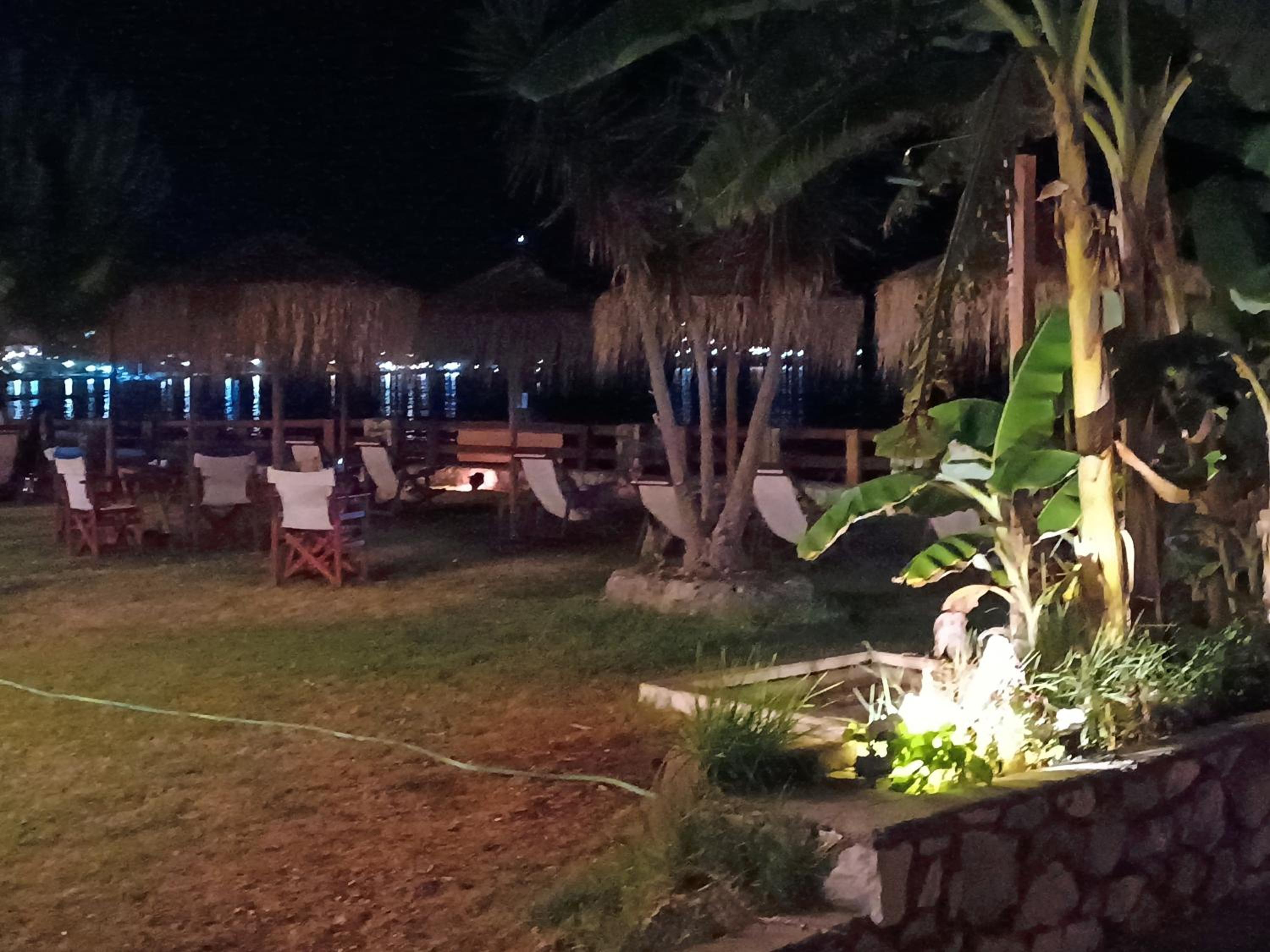 Camping Karavomilos