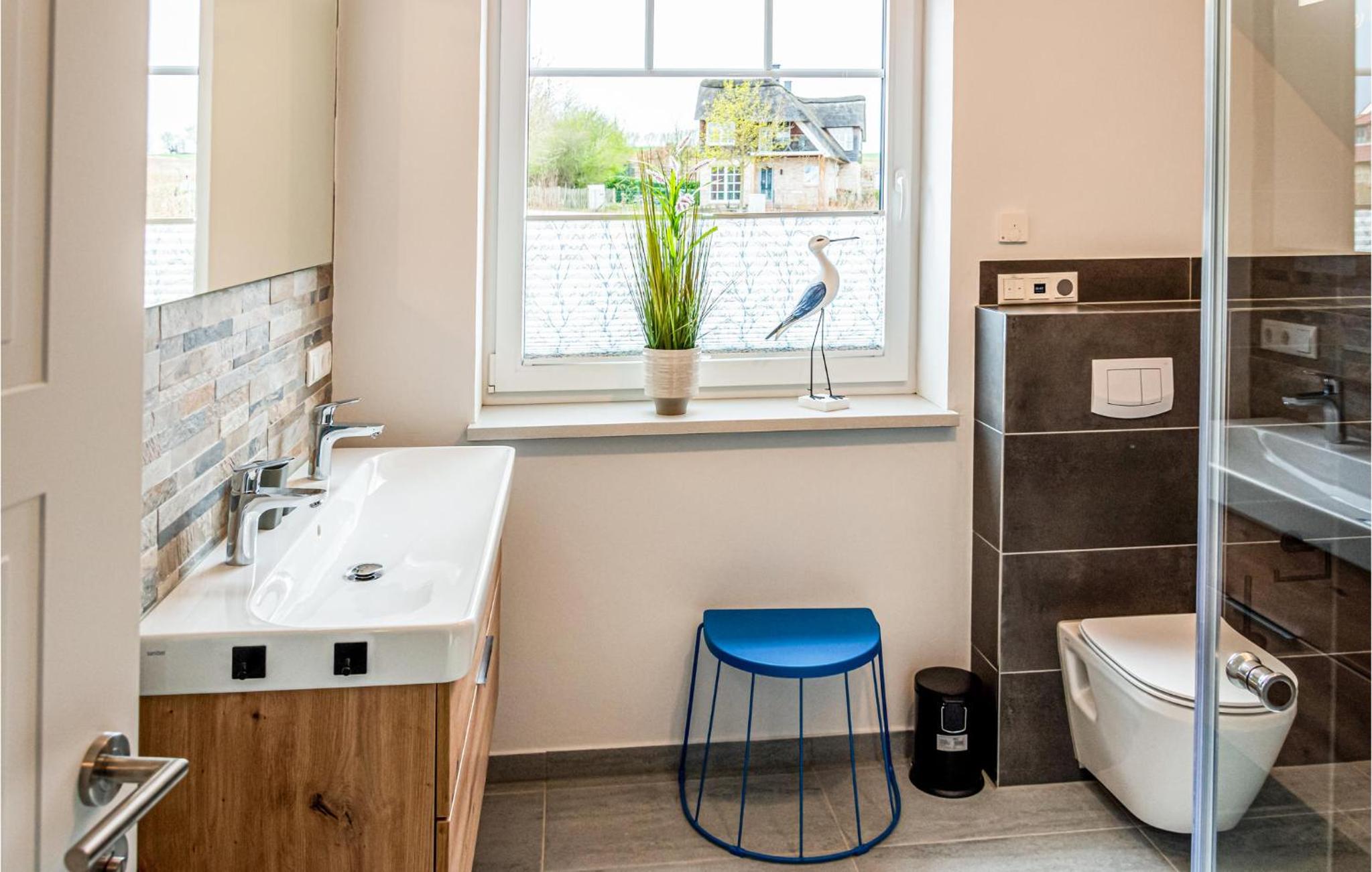 Amazing Home In Klütz With Kitchen