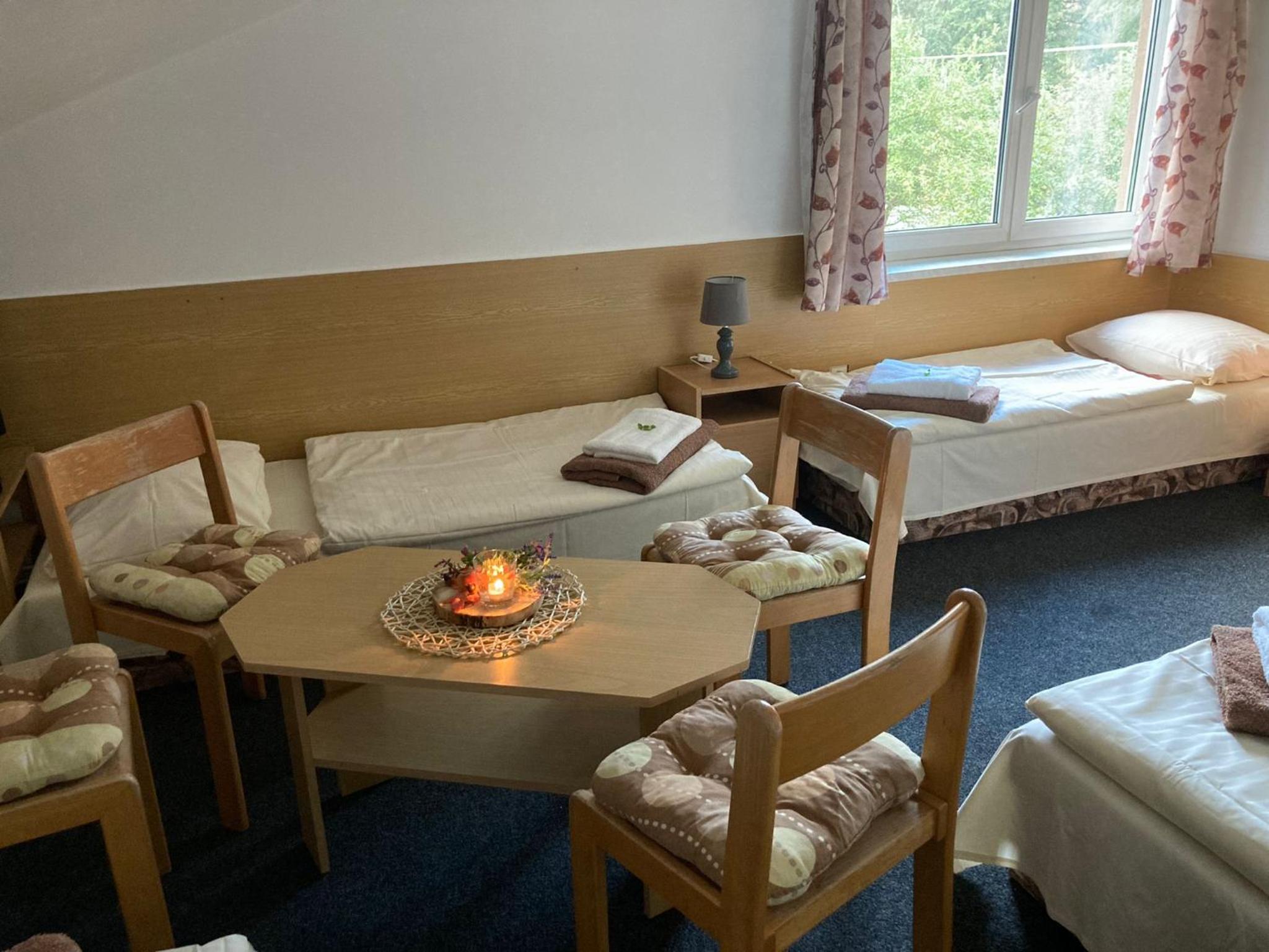 NEZNAŠOVY Restaurant - Penzion - Wellness - Sauna - SPA