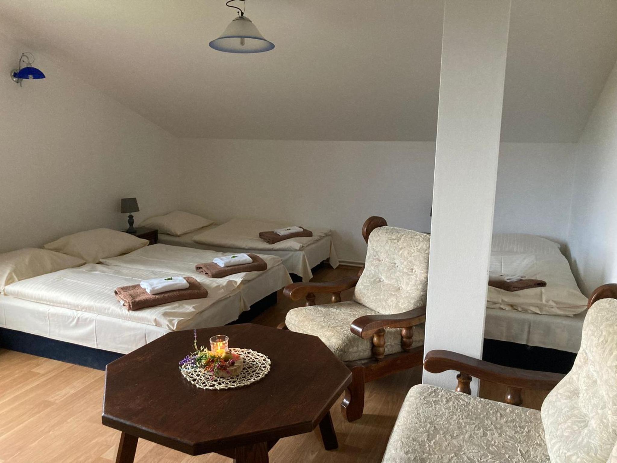 NEZNAŠOVY Restaurant - Penzion - Wellness - Sauna - SPA