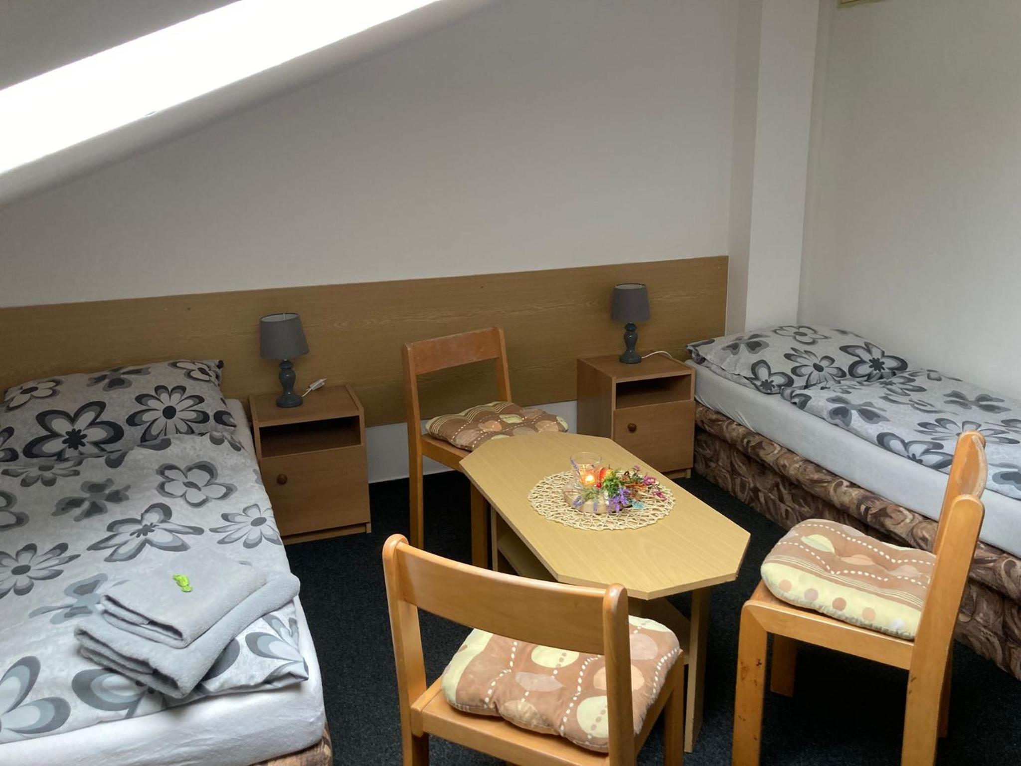 NEZNAŠOVY Restaurant - Penzion - Wellness - Sauna - SPA