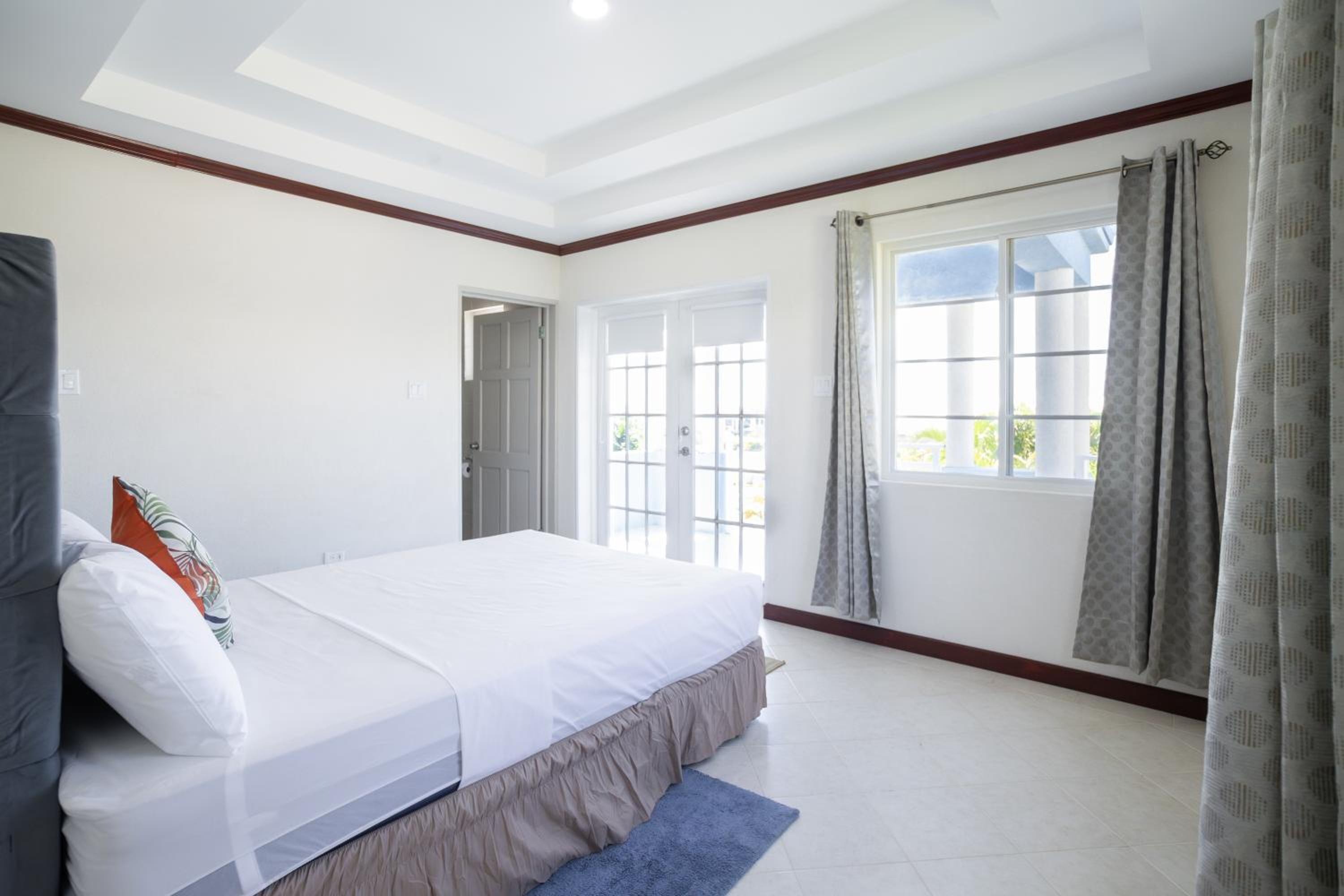 Best E Villas St Silas St James
