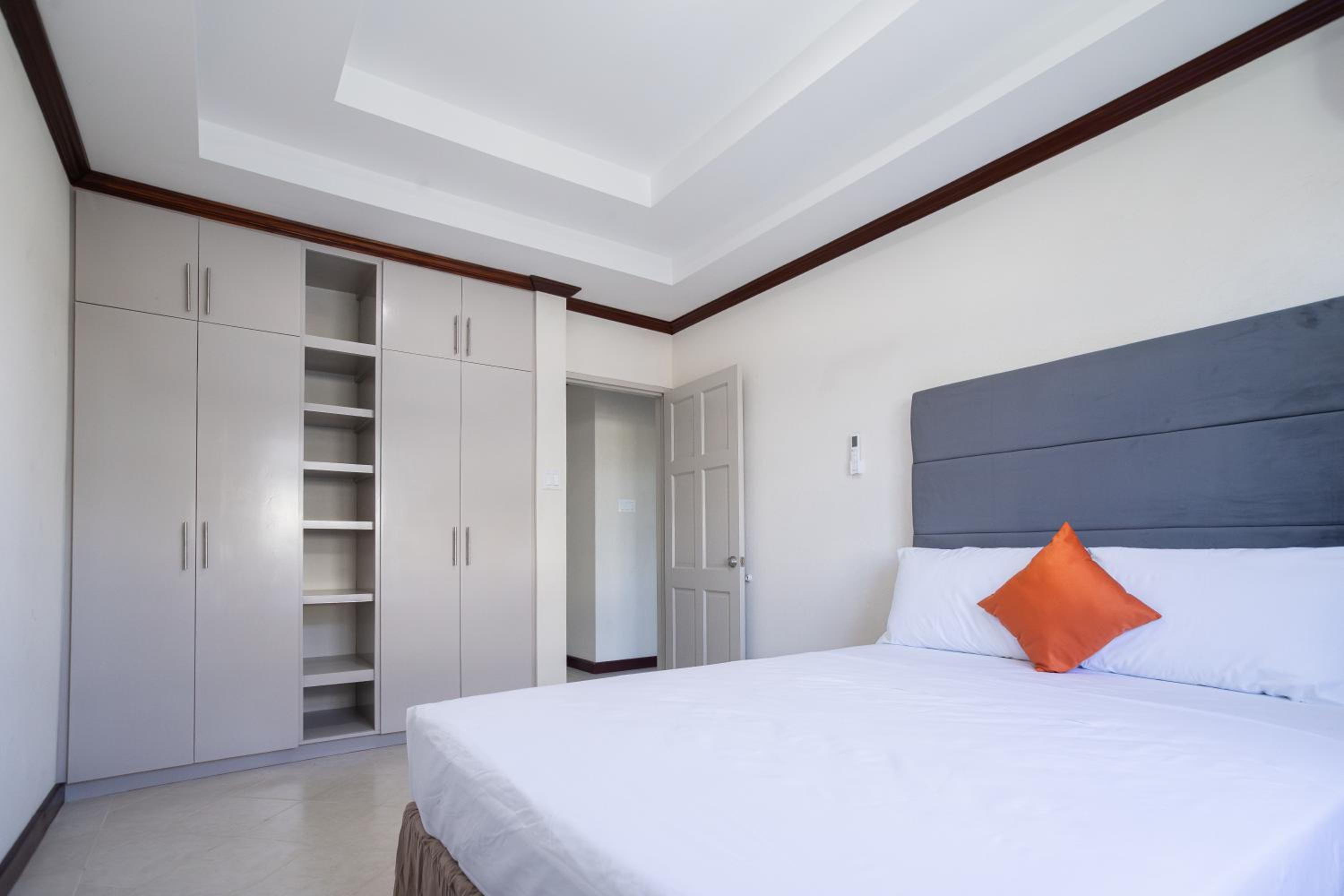 Best E Villas St Silas St James