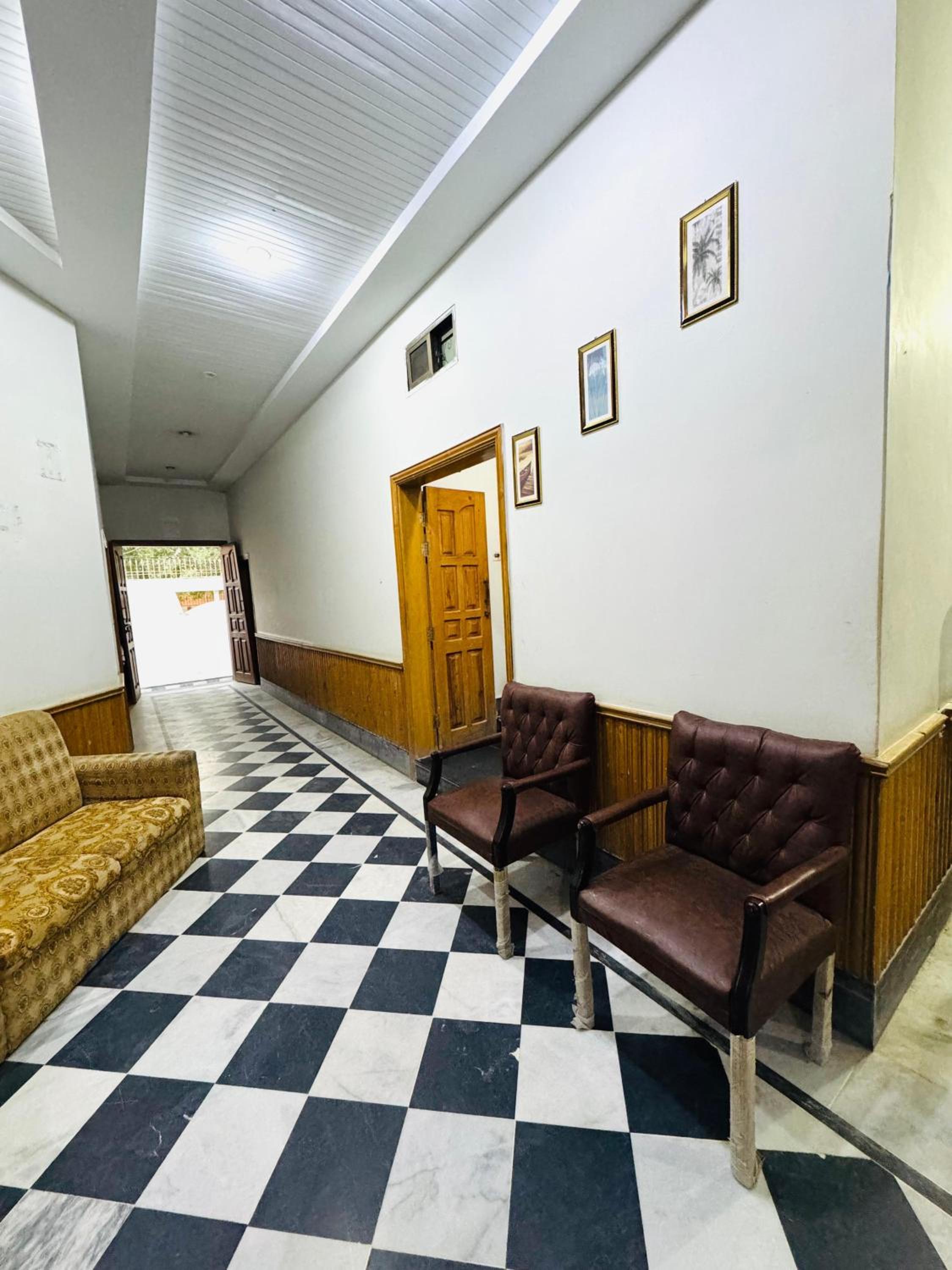 Comfort Rezidor Guest House view 3