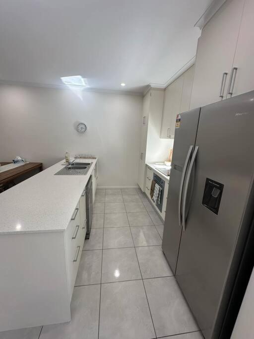 Modern Home close to CBD