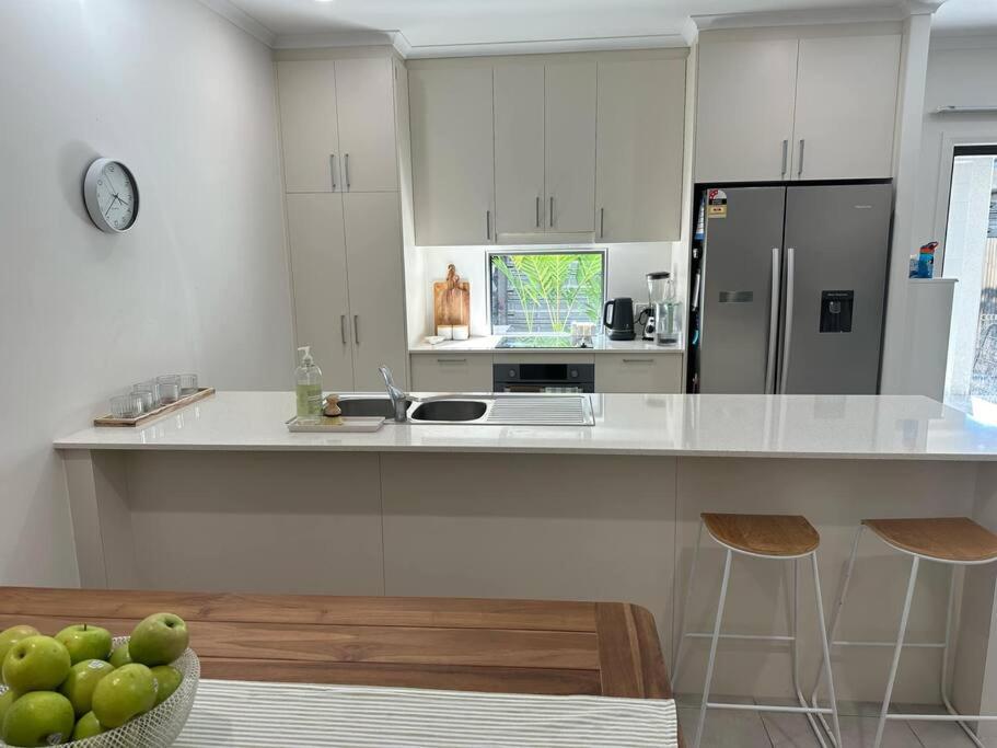Modern Home close to CBD