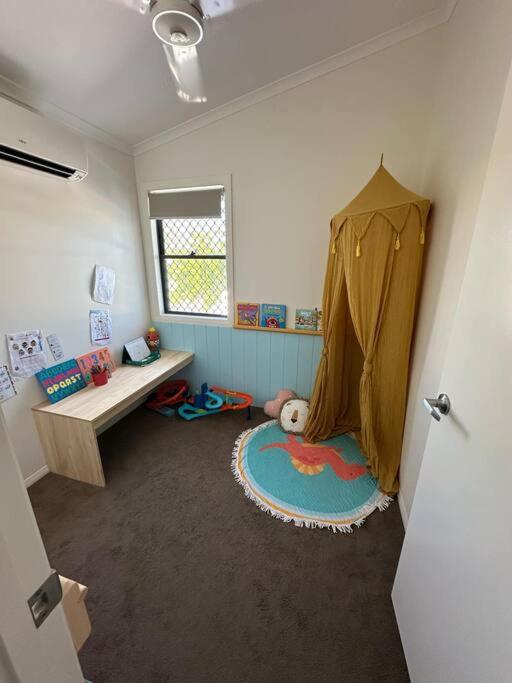 Modern Home close to CBD
