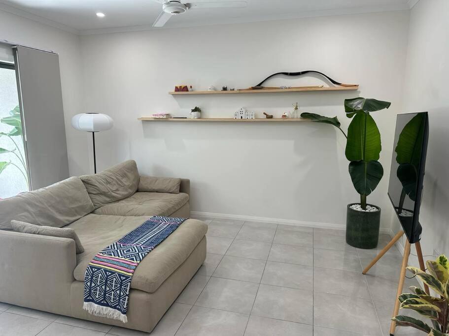 Modern Home close to CBD
