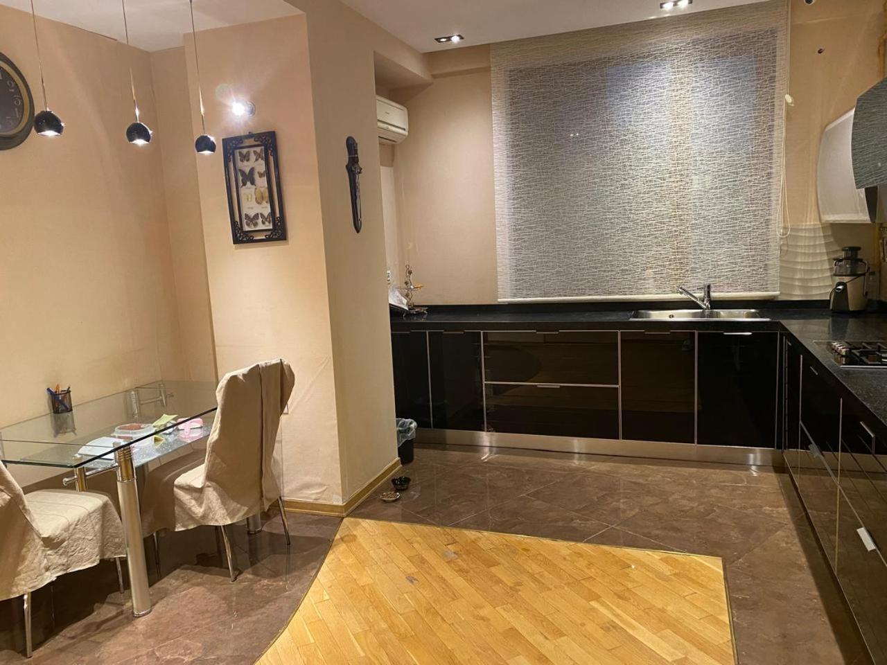 Big room in a luxury home in 14th floor for COP